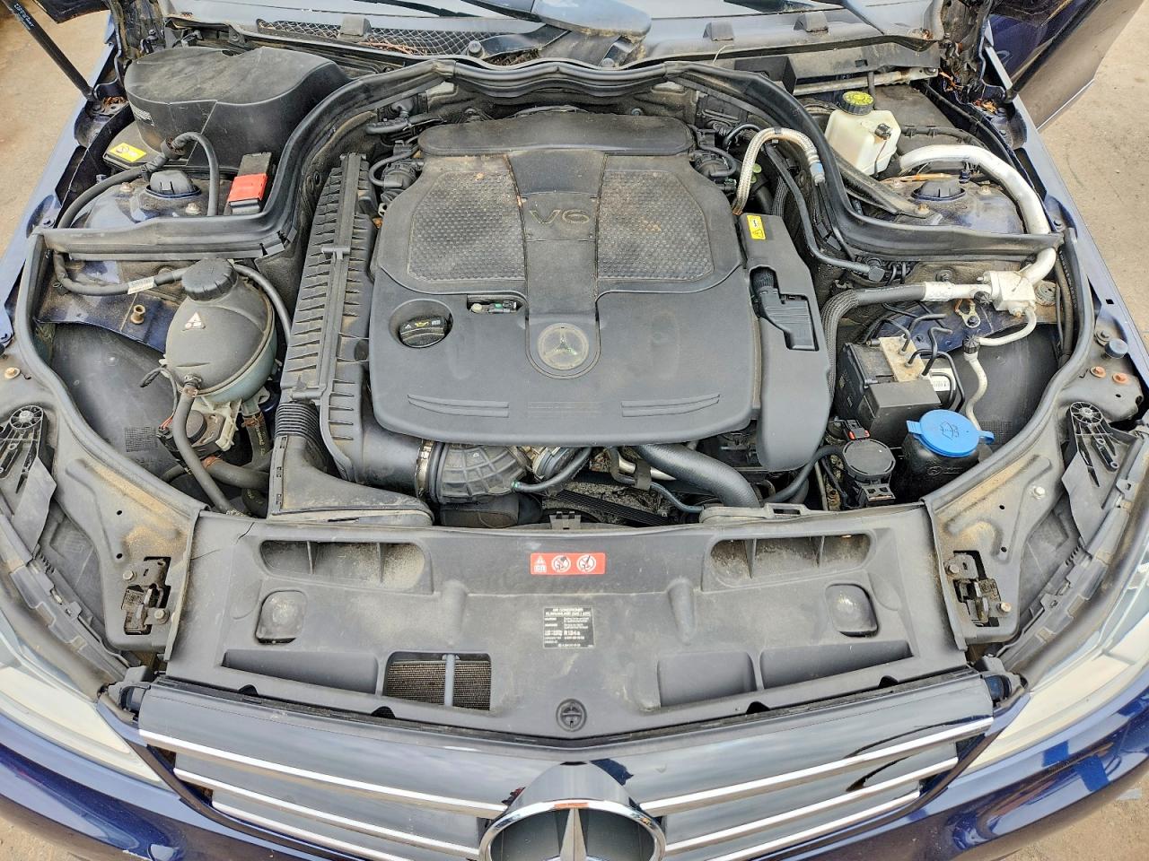 2014 Mercedes-benz C 300 4matic Blue vin: WDDGF8AB6ER322923