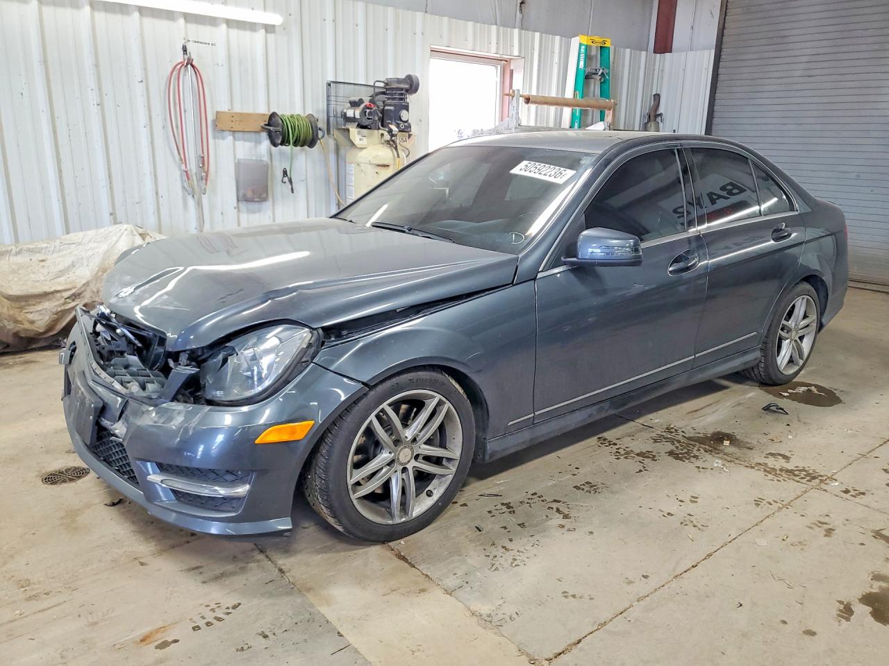 2013 Mercedes-benz C 300 4matic Gray vin: WDDGF8AB7DA812977