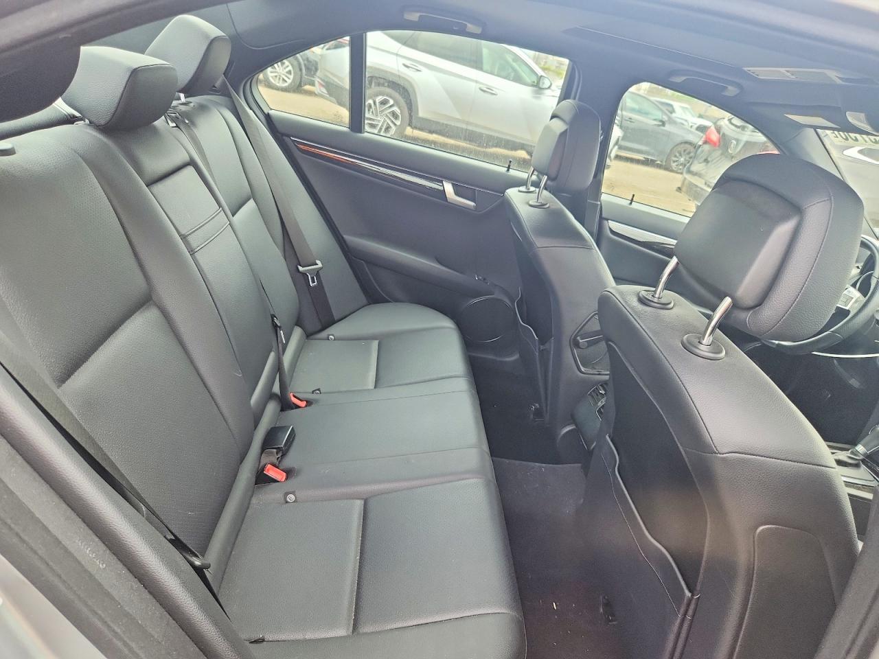 2013 Mercedes-benz C 300 4matic Gray vin: WDDGF8AB7DA864397