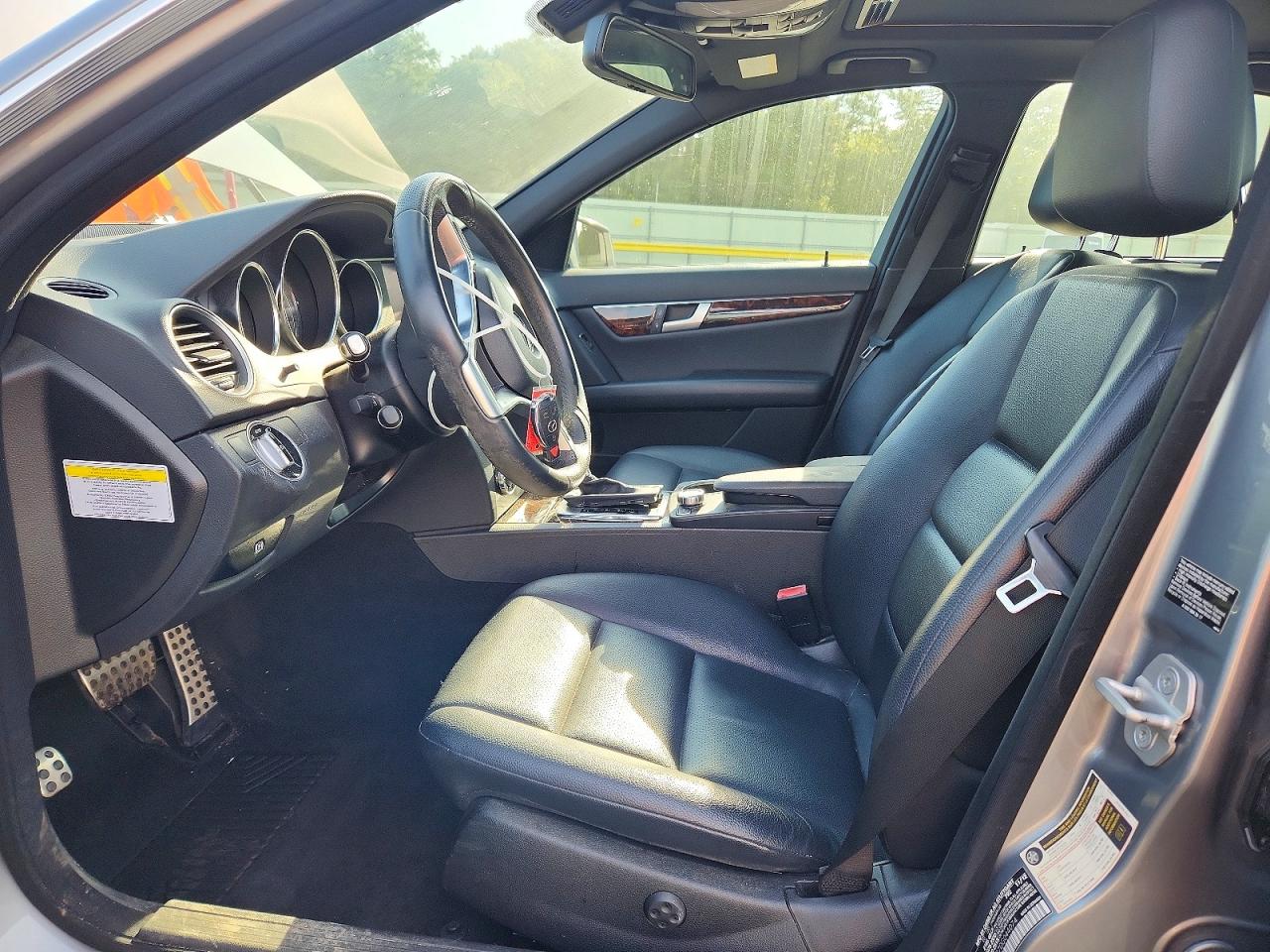 2013 Mercedes-benz C 300 4matic Silver vin: WDDGF8AB7DG044074