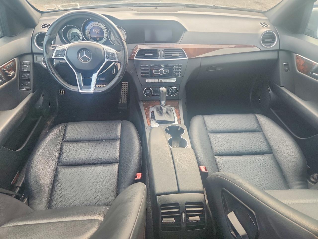 2013 Mercedes-benz C 300 4matic Silver vin: WDDGF8AB7DG044074