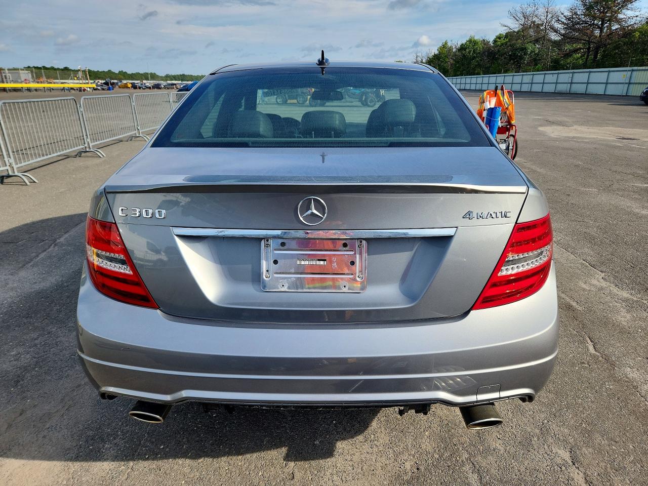 2013 Mercedes-benz C 300 4matic Silver vin: WDDGF8AB7DG044074