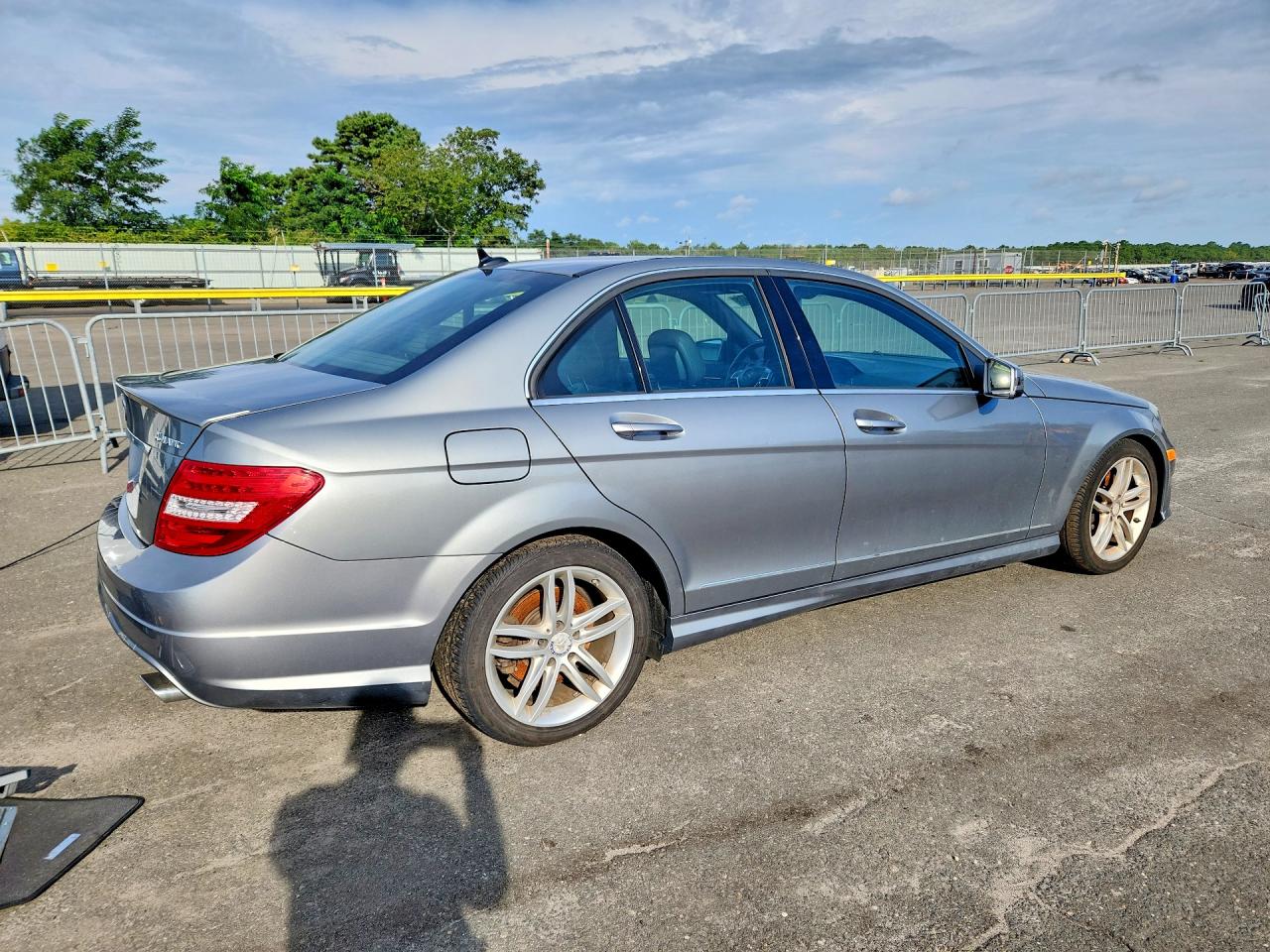 2013 Mercedes-benz C 300 4matic Silver vin: WDDGF8AB7DG044074