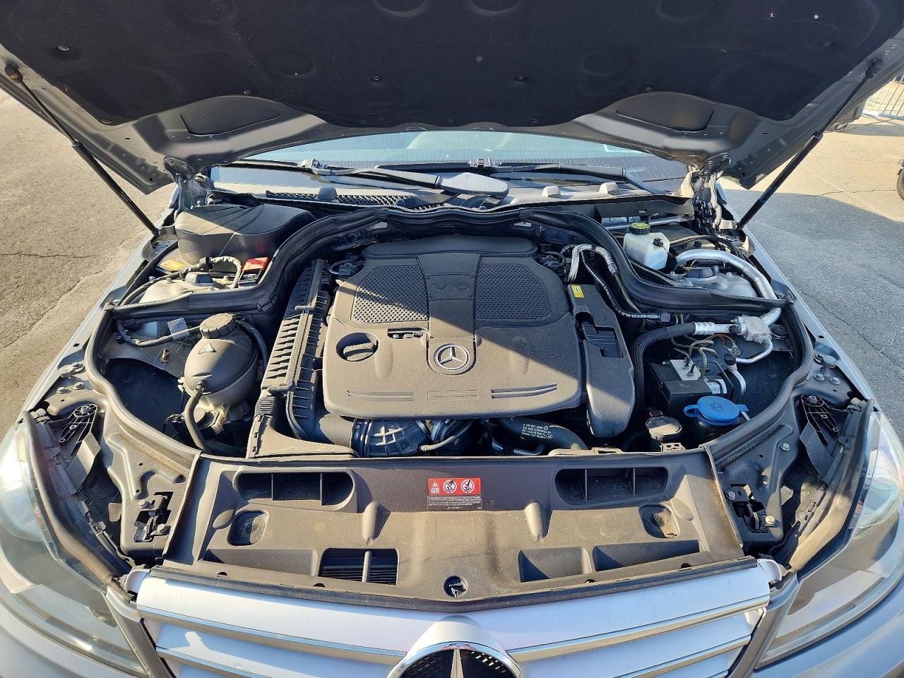 2013 Mercedes-benz C 300 4matic Silver vin: WDDGF8AB7DG044074