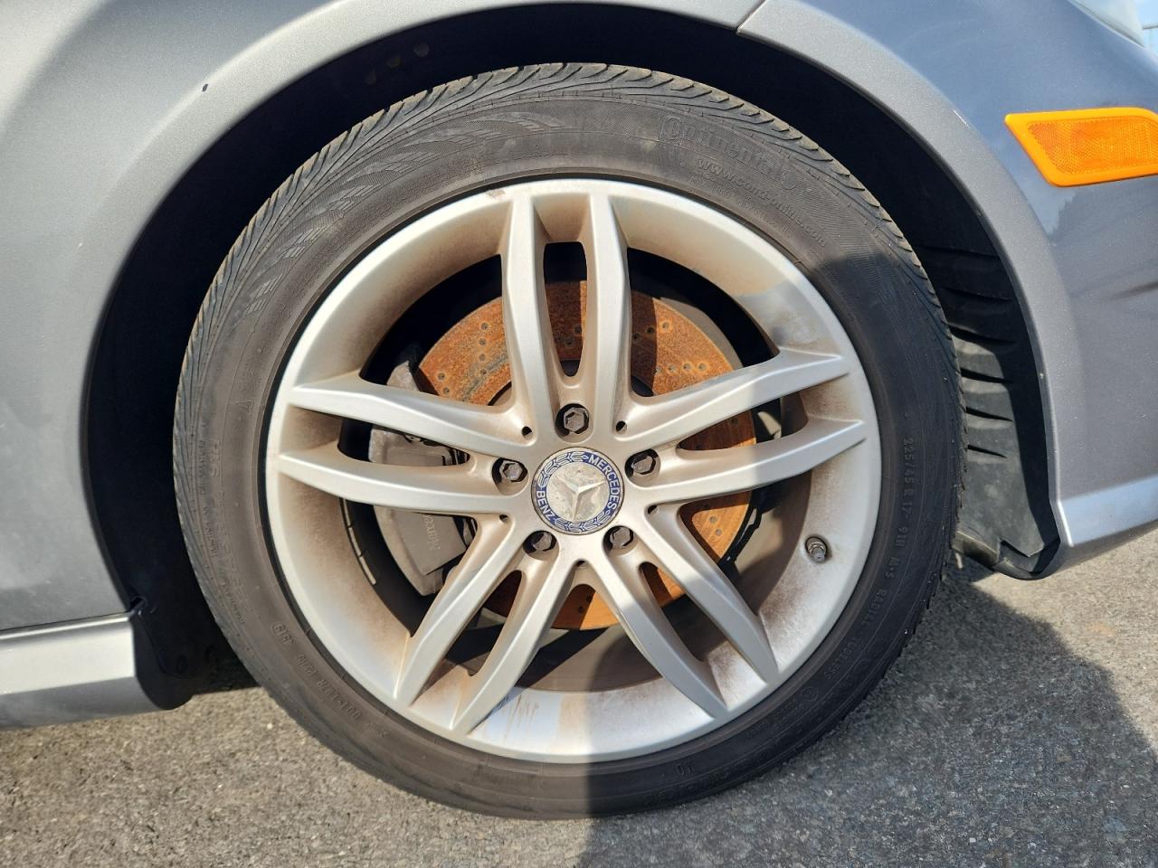 2013 Mercedes-benz C 300 4matic Silver vin: WDDGF8AB7DG044074 Damage: Right Front Wheel, Curb Rash, 1 To 2 Inches