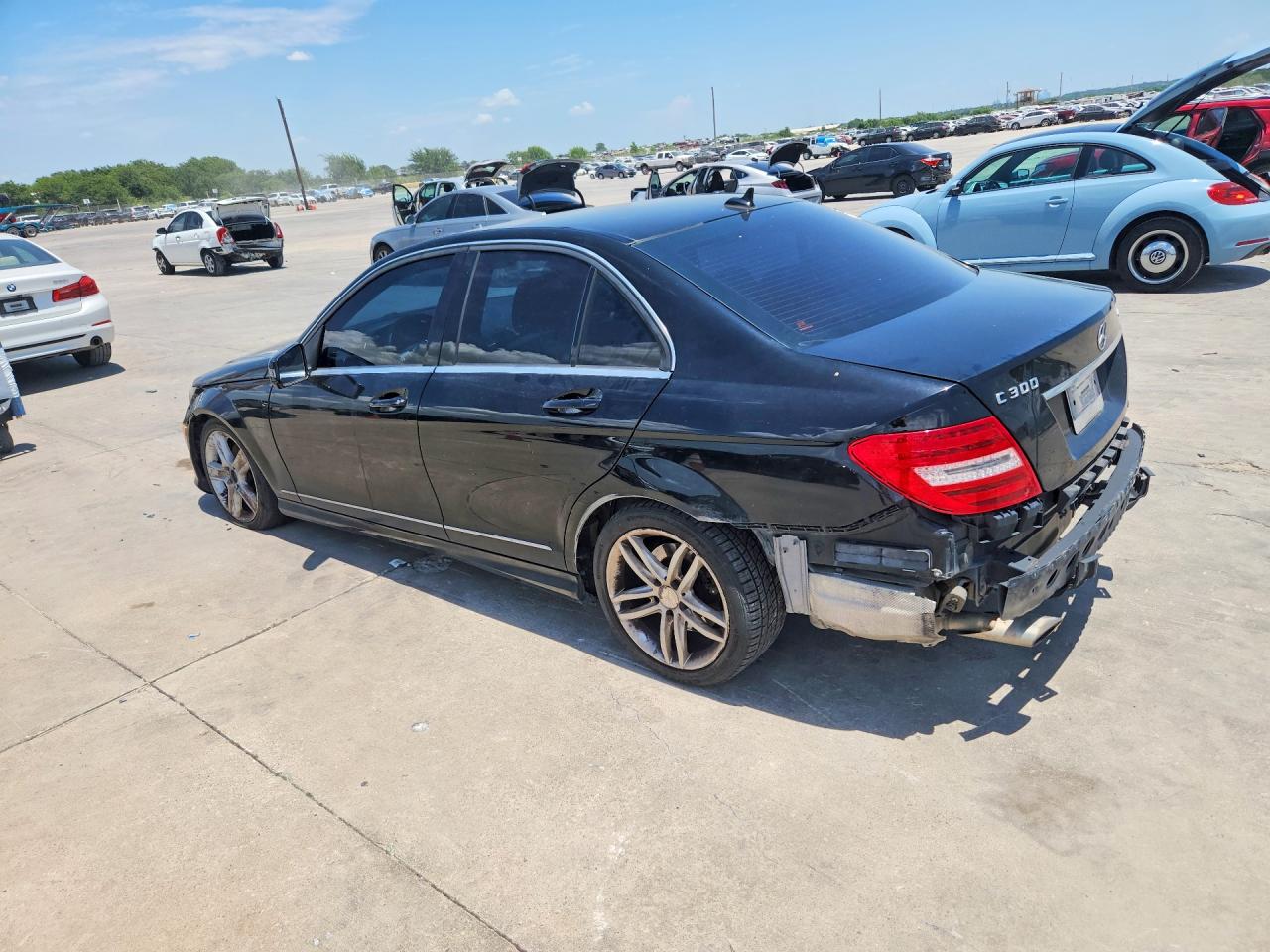 2013 Mercedes-benz C 300 4matic Black vin: WDDGF8AB7DG131554