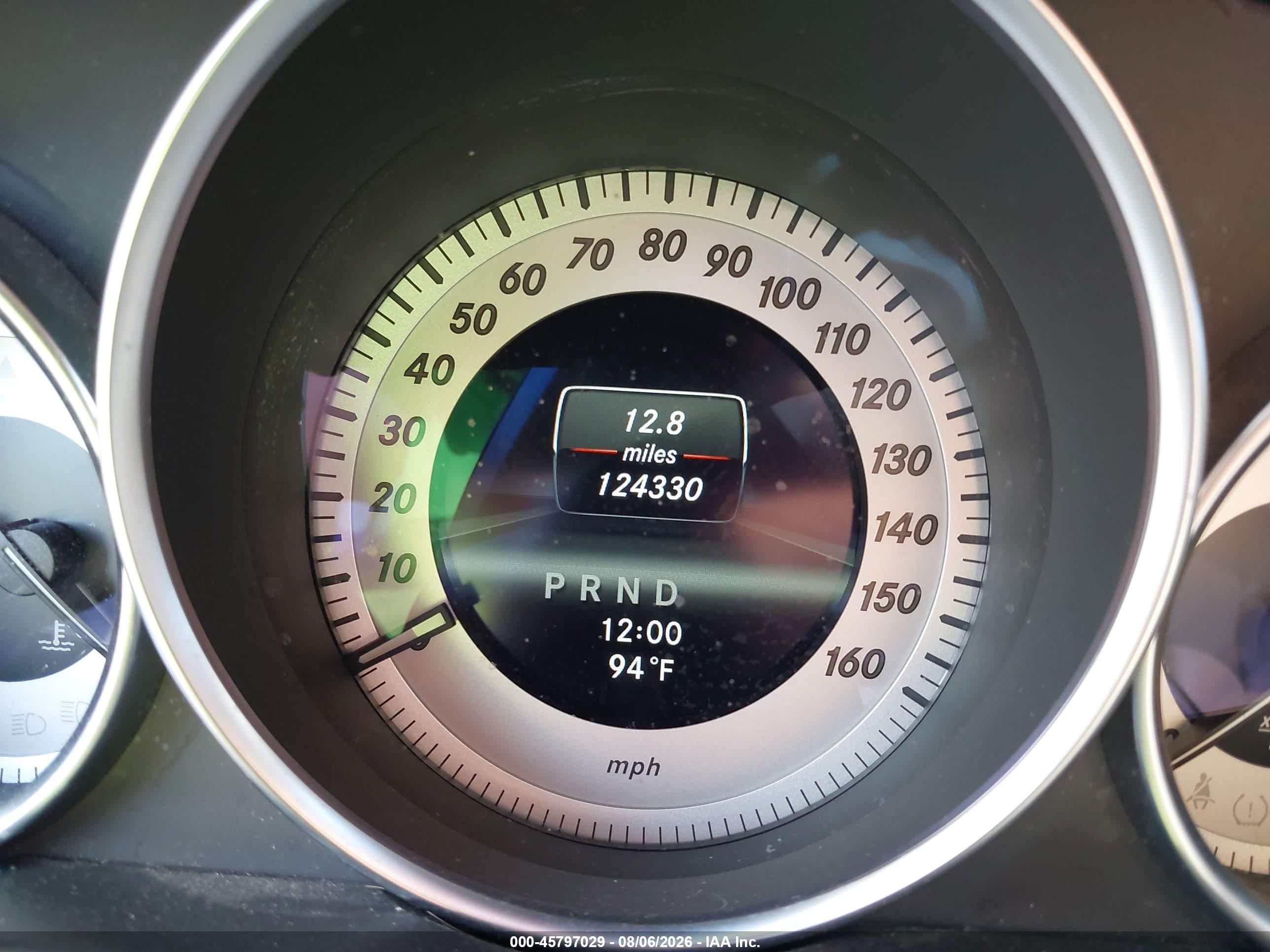 2013 Mercedes-benz C 300 Sport 4matic White vin: WDDGF8AB7DR241430