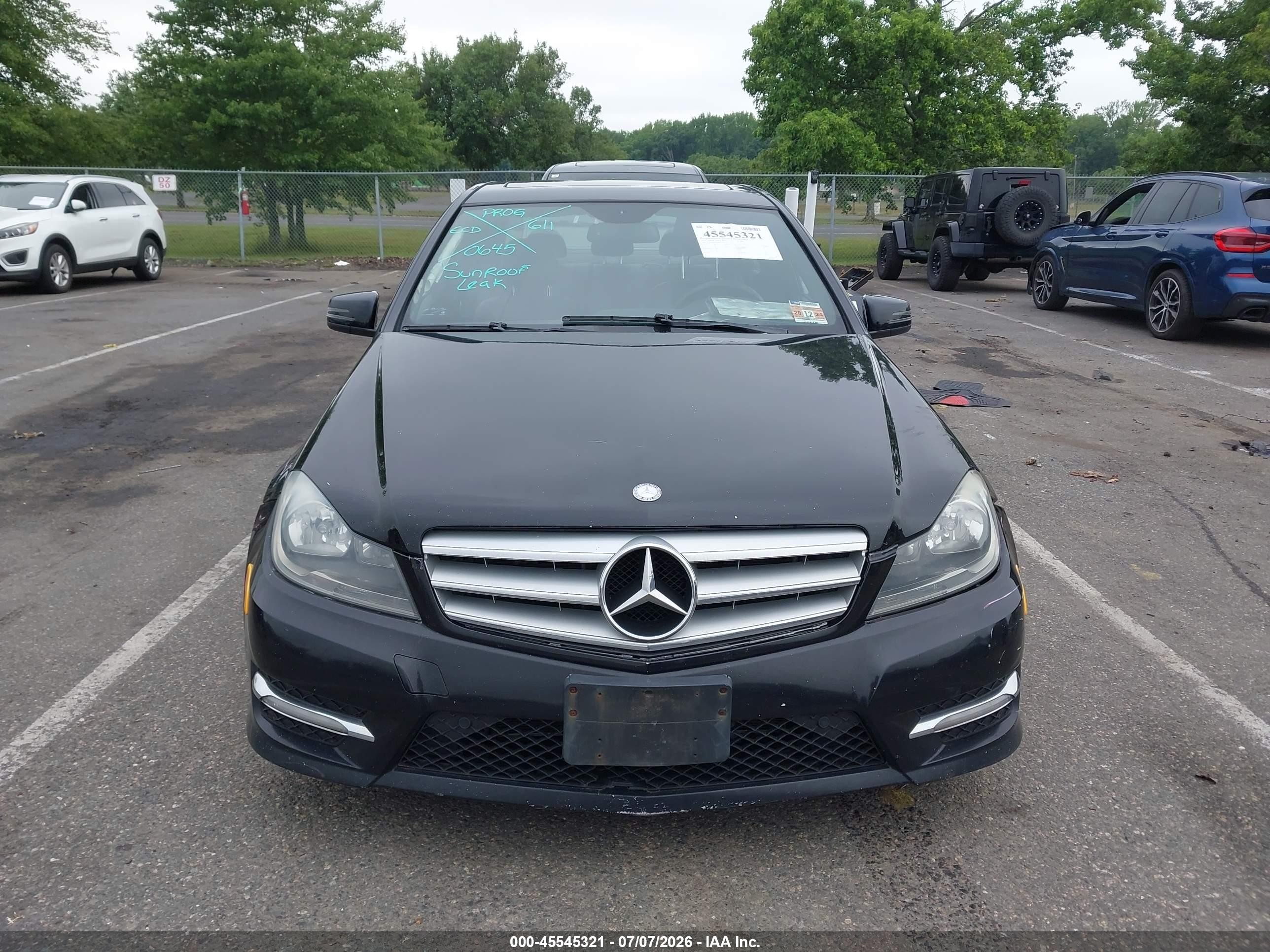 2013 Mercedes-benz C 300 Sport 4matic Black vin: WDDGF8AB7DR253254