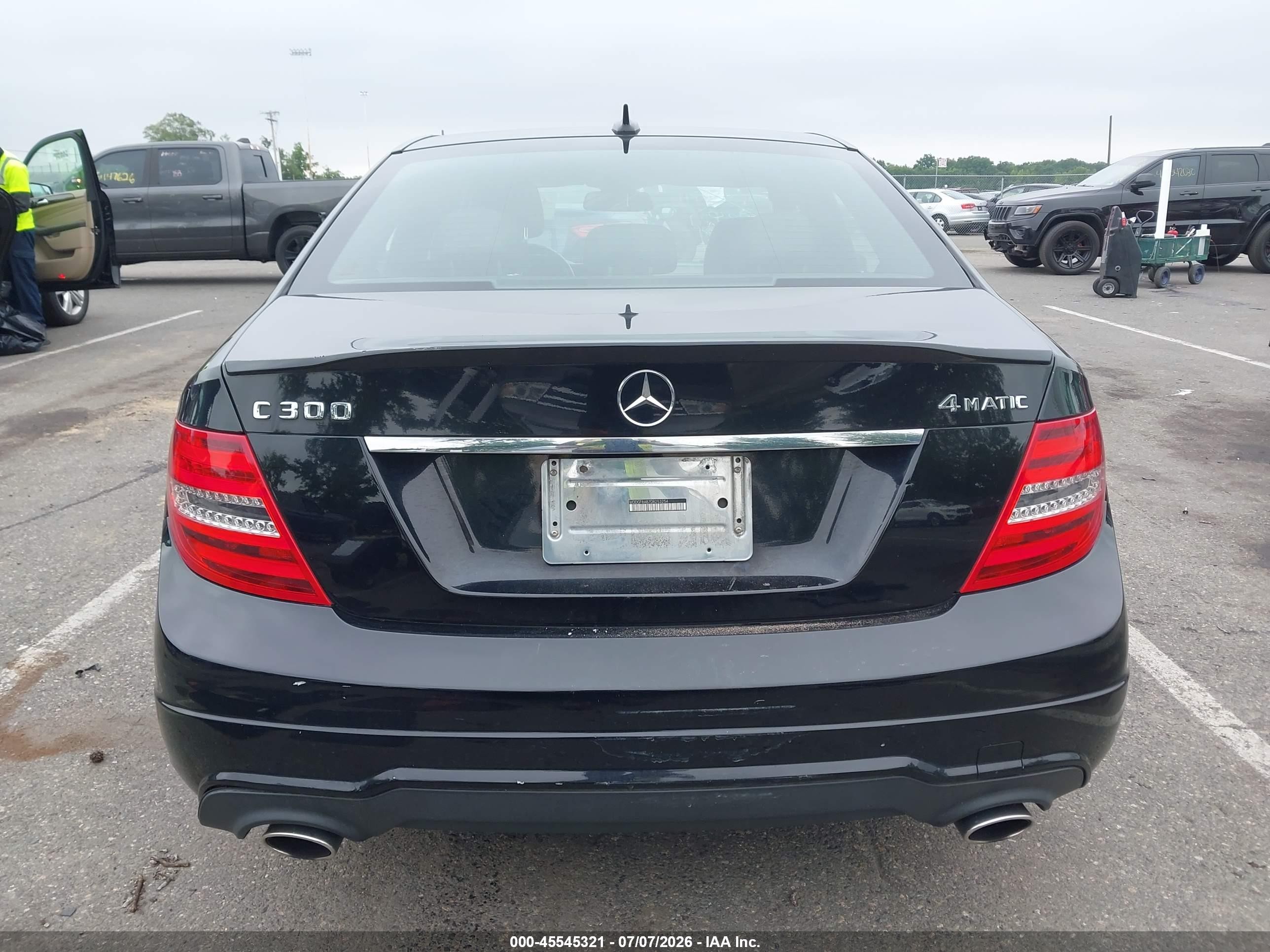2013 Mercedes-benz C 300 Sport 4matic Black vin: WDDGF8AB7DR253254