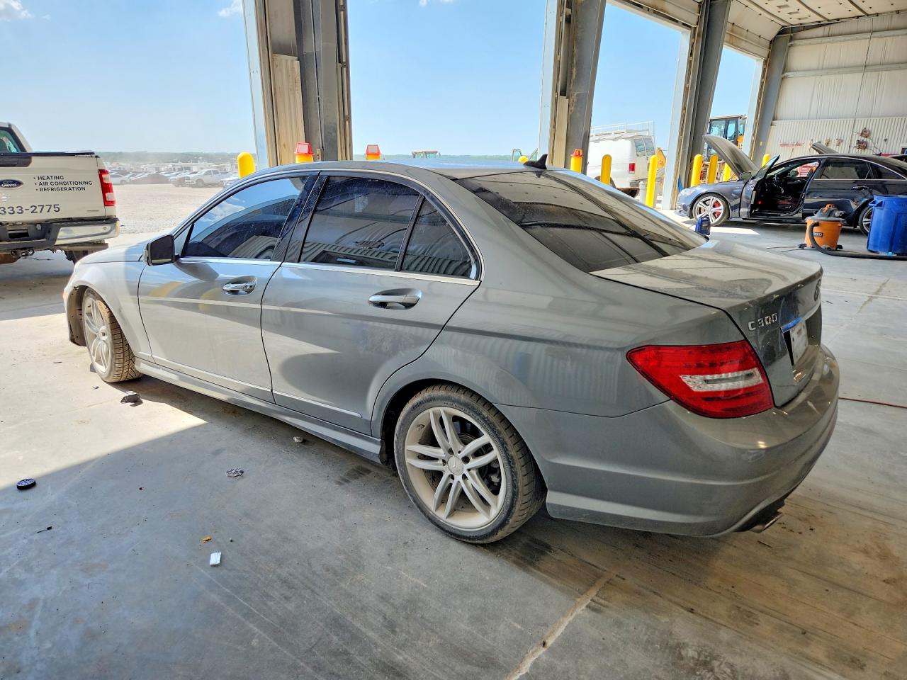 2013 Mercedes-benz C 300 4matic Gray vin: WDDGF8AB7DR256767