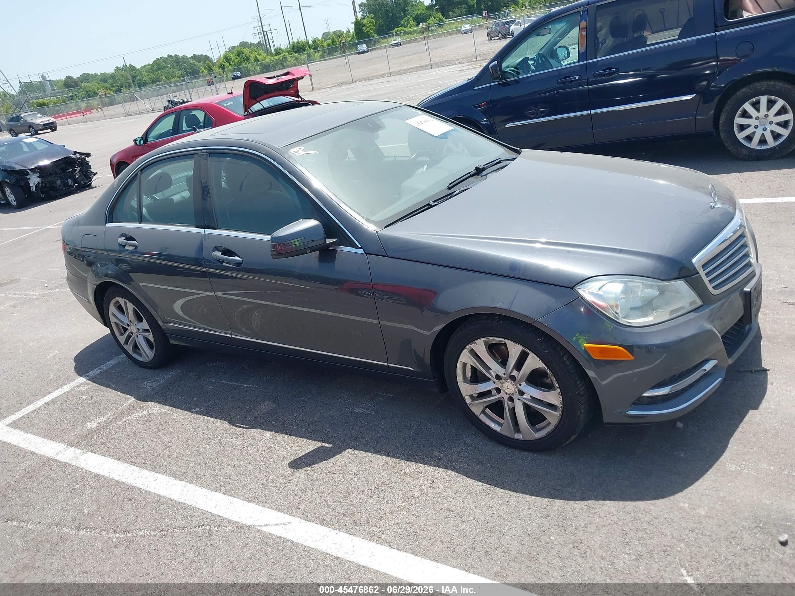 2013 Mercedes-benz C 300 Luxury 4matic Gray vin: WDDGF8AB7DR265131
