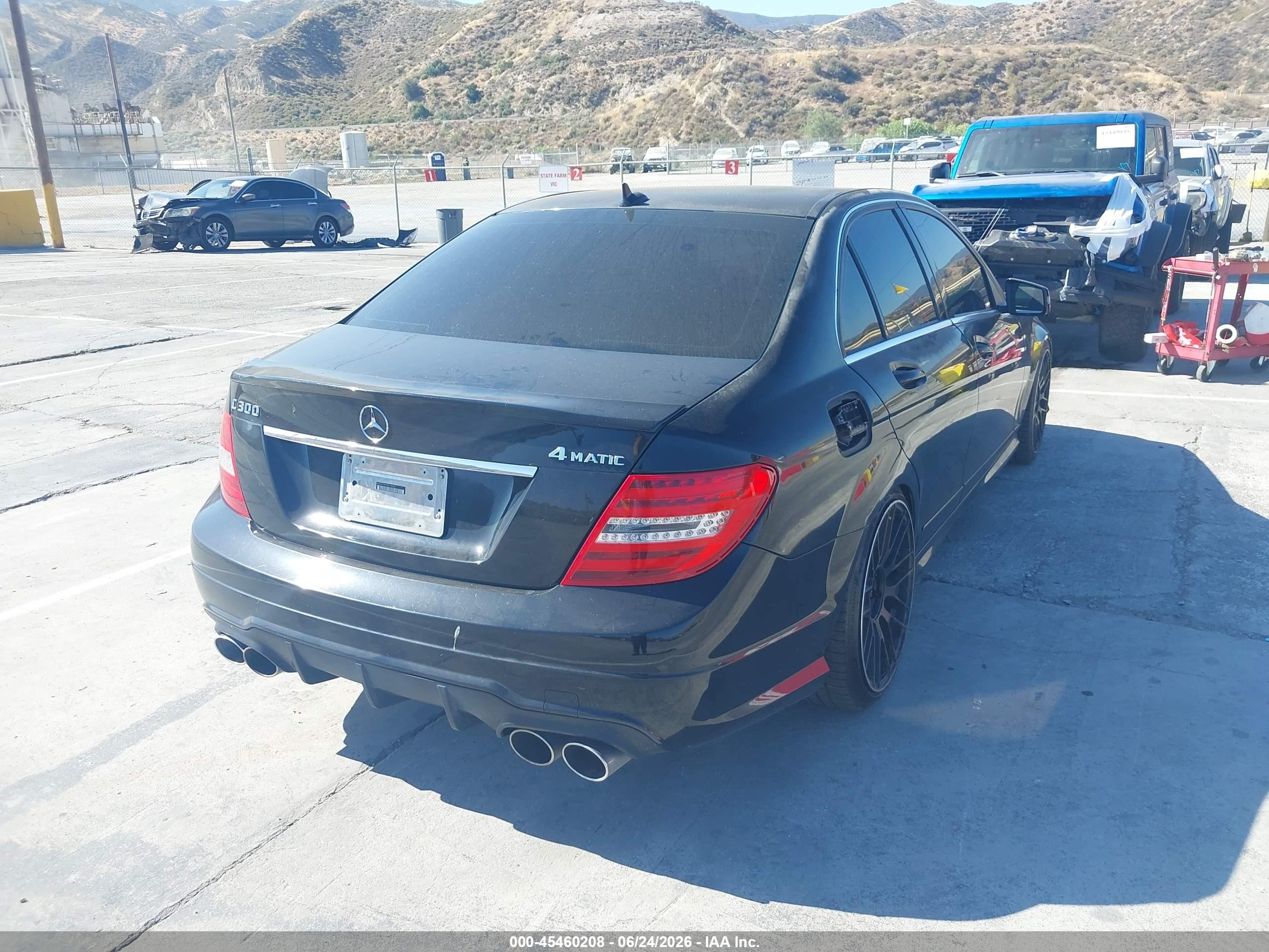 2013 Mercedes-benz C 300 Sport 4matic Black vin: WDDGF8AB7DR266733