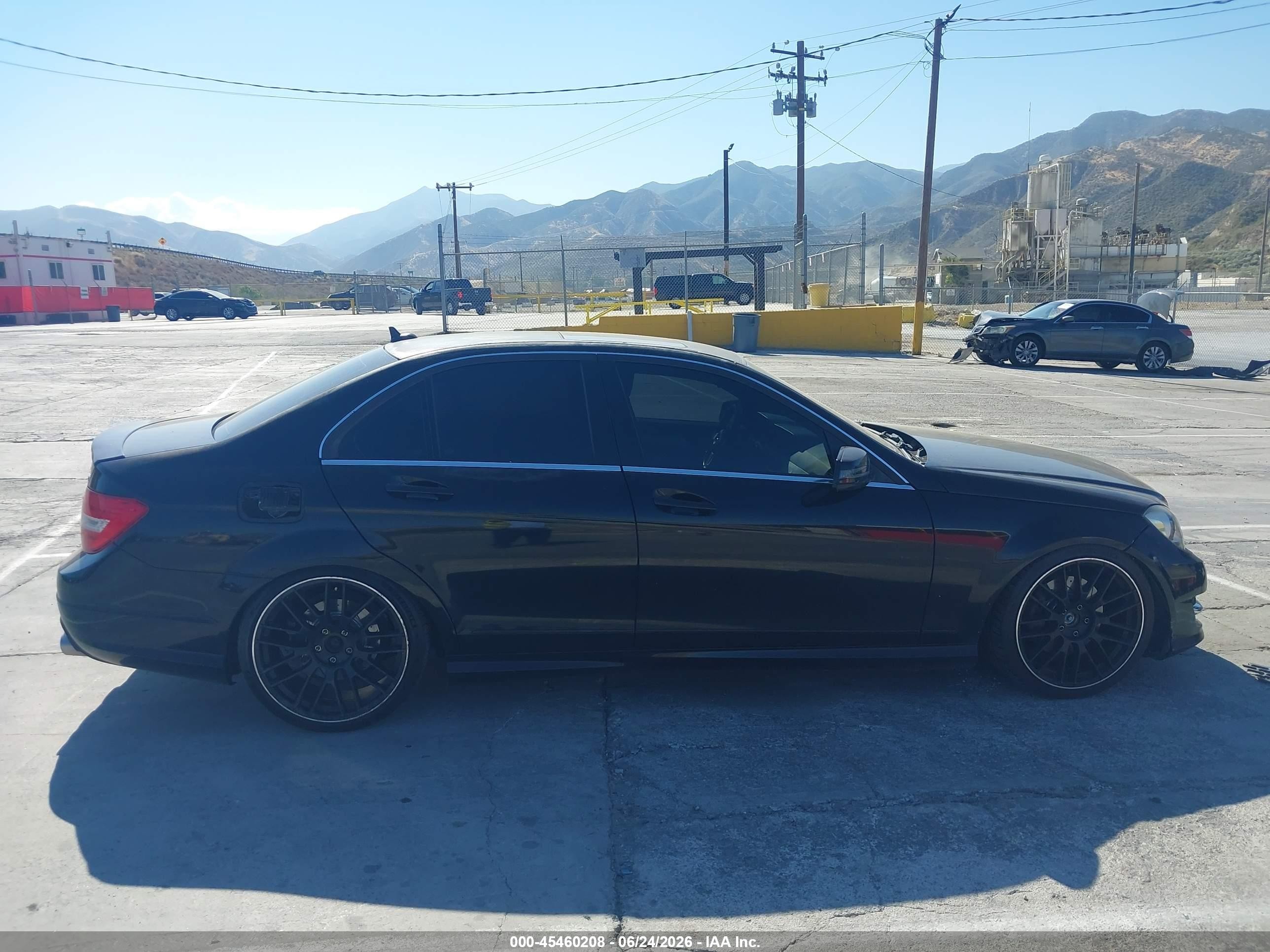 2013 Mercedes-benz C 300 Sport 4matic Black vin: WDDGF8AB7DR266733