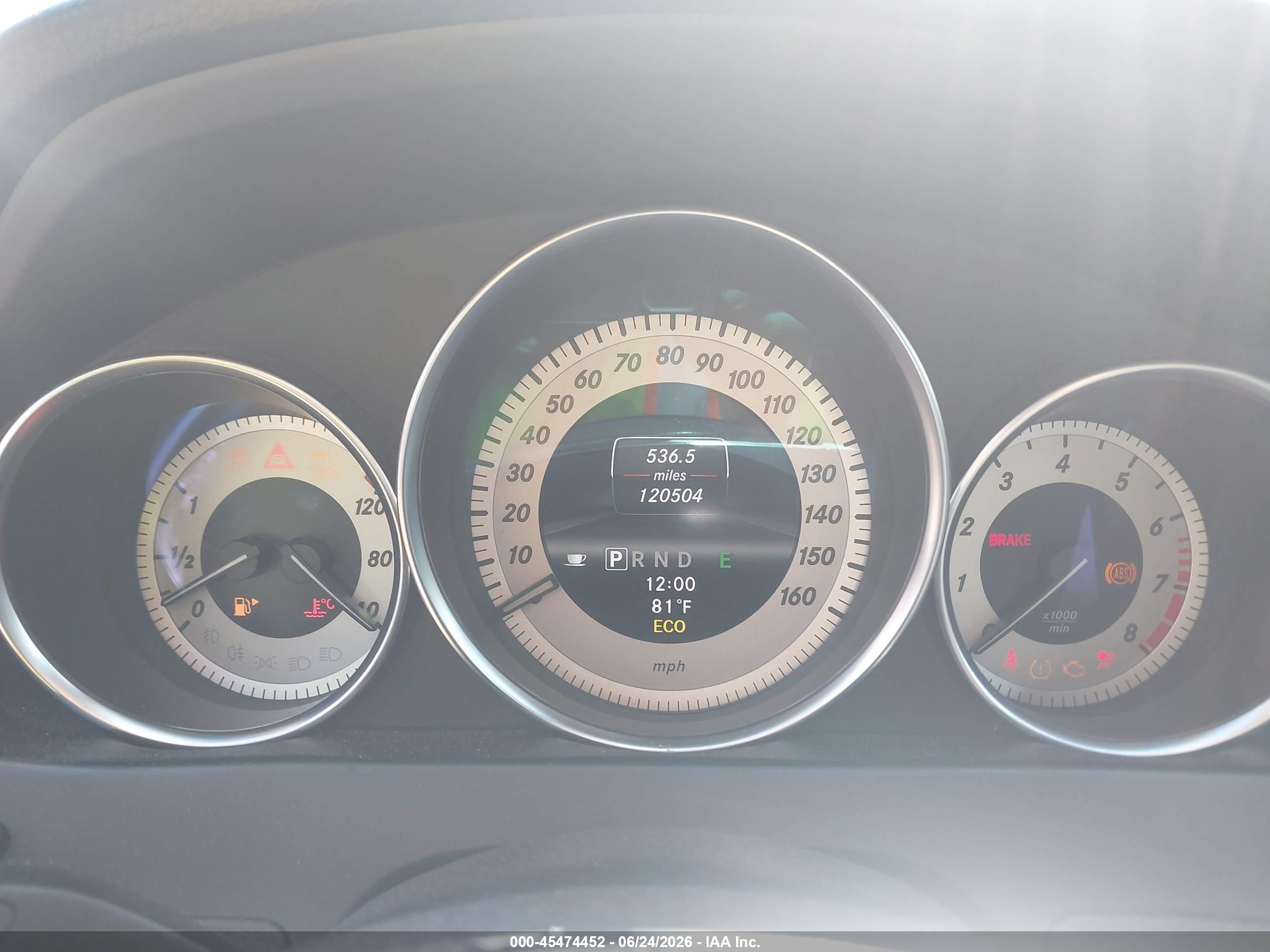 2013 Mercedes-benz C 300 Sport 4matic Серебряный vin: WDDGF8AB7DR281264