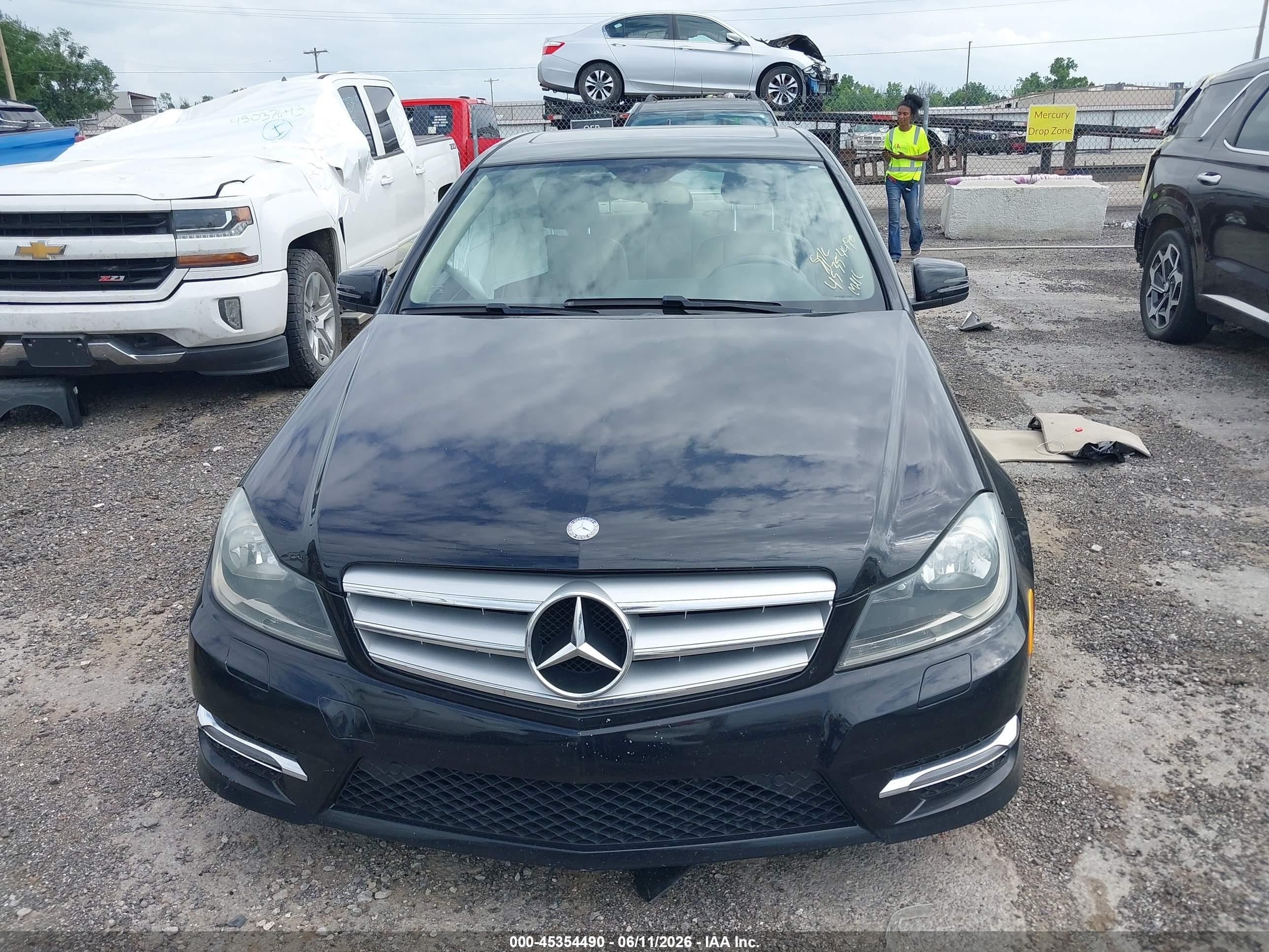 2013 Mercedes-benz C 300 Sport 4matic Black vin: WDDGF8AB7DR283581
