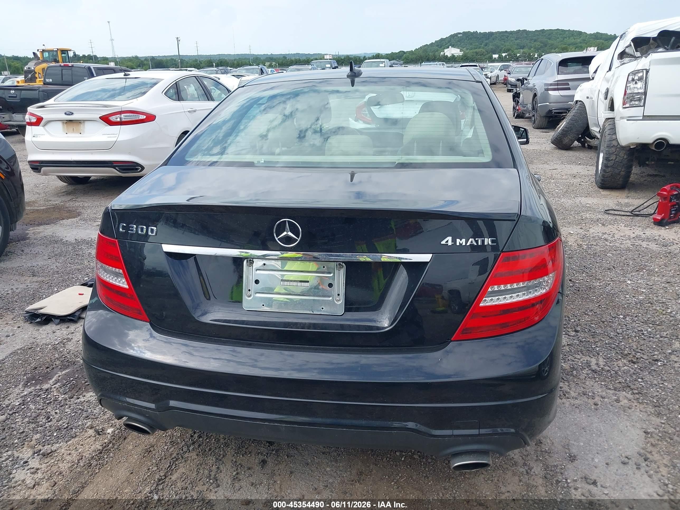 2013 Mercedes-benz C 300 Sport 4matic Black vin: WDDGF8AB7DR283581