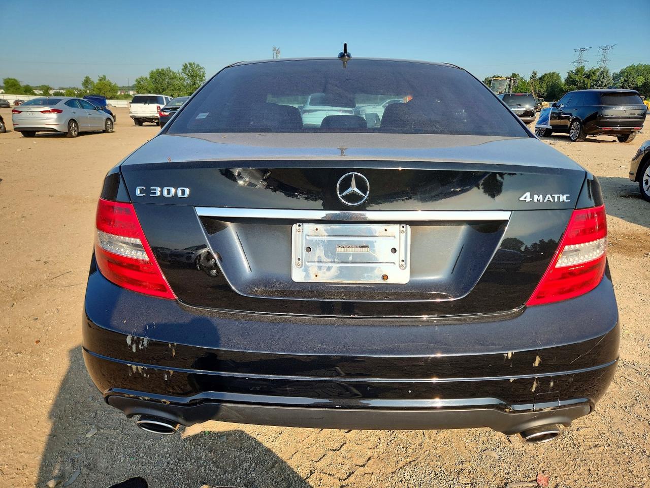 2013 Mercedes-benz C 300 4matic Black vin: WDDGF8AB7DR283645