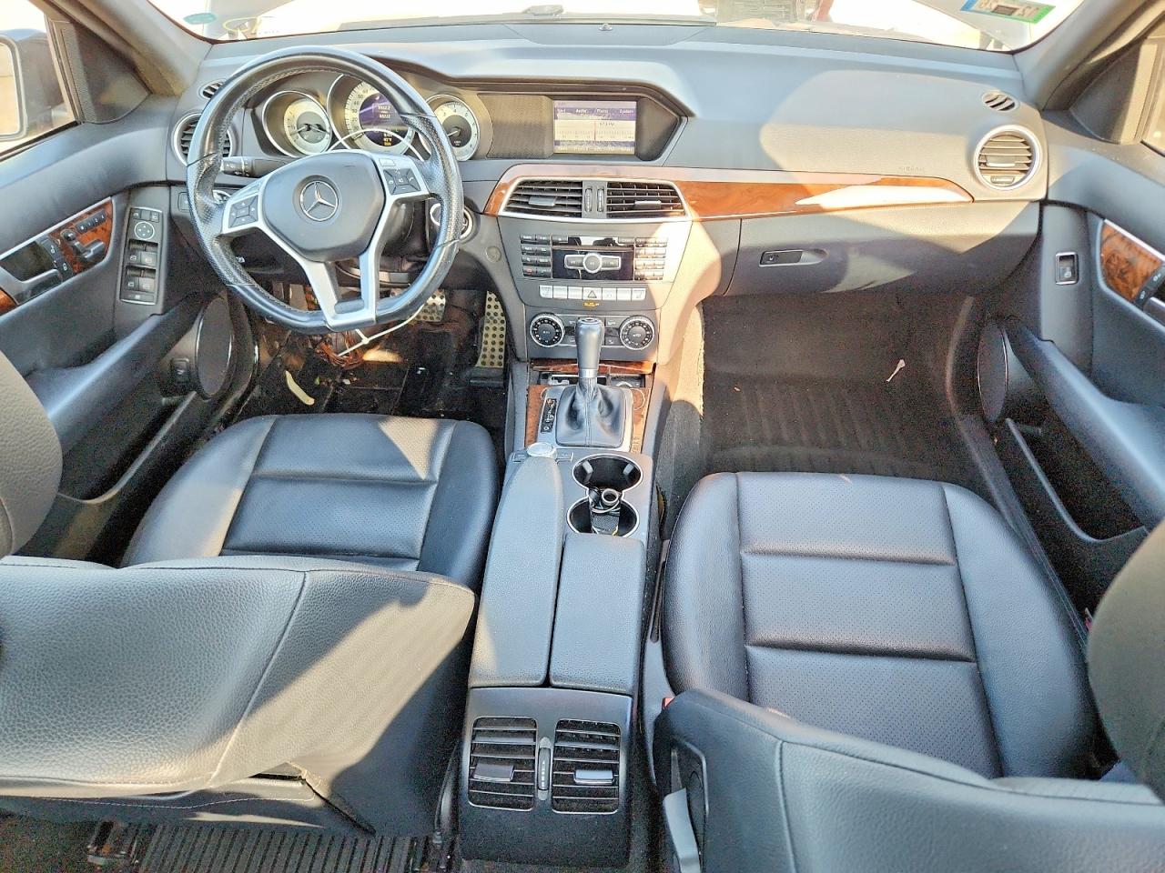 2013 Mercedes-benz C 300 4matic Black vin: WDDGF8AB7DR283645