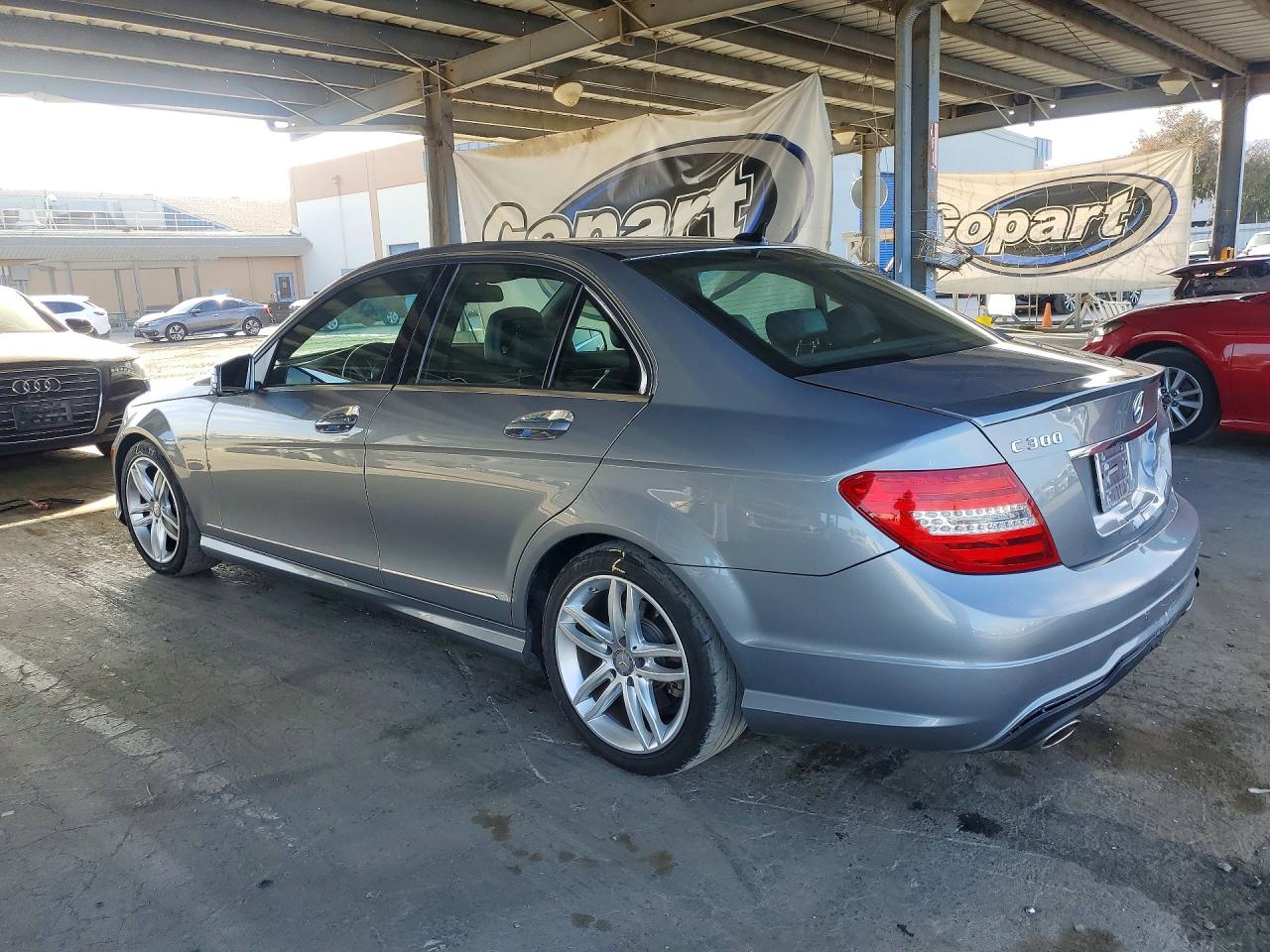 2014 Mercedes-benz C 300 4matic Silver vin: WDDGF8AB7EA943540