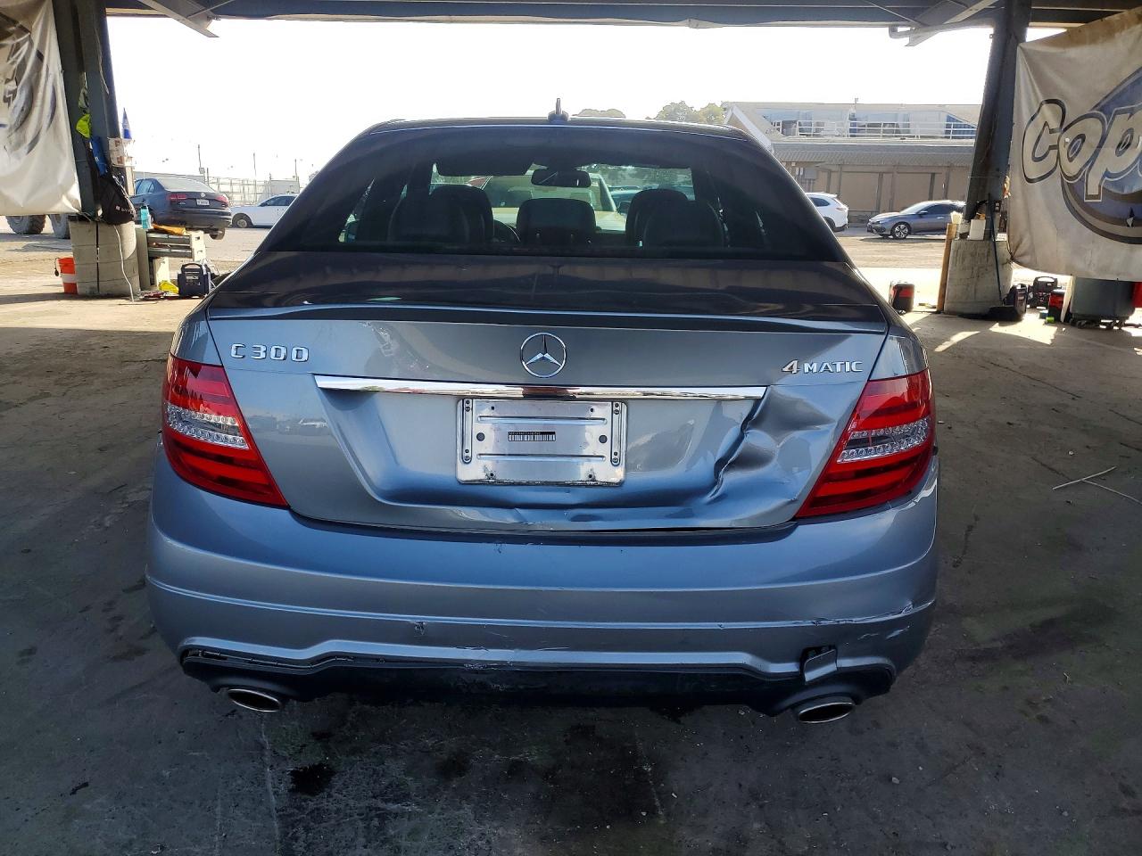 2014 Mercedes-benz C 300 4matic Silver vin: WDDGF8AB7EA943540