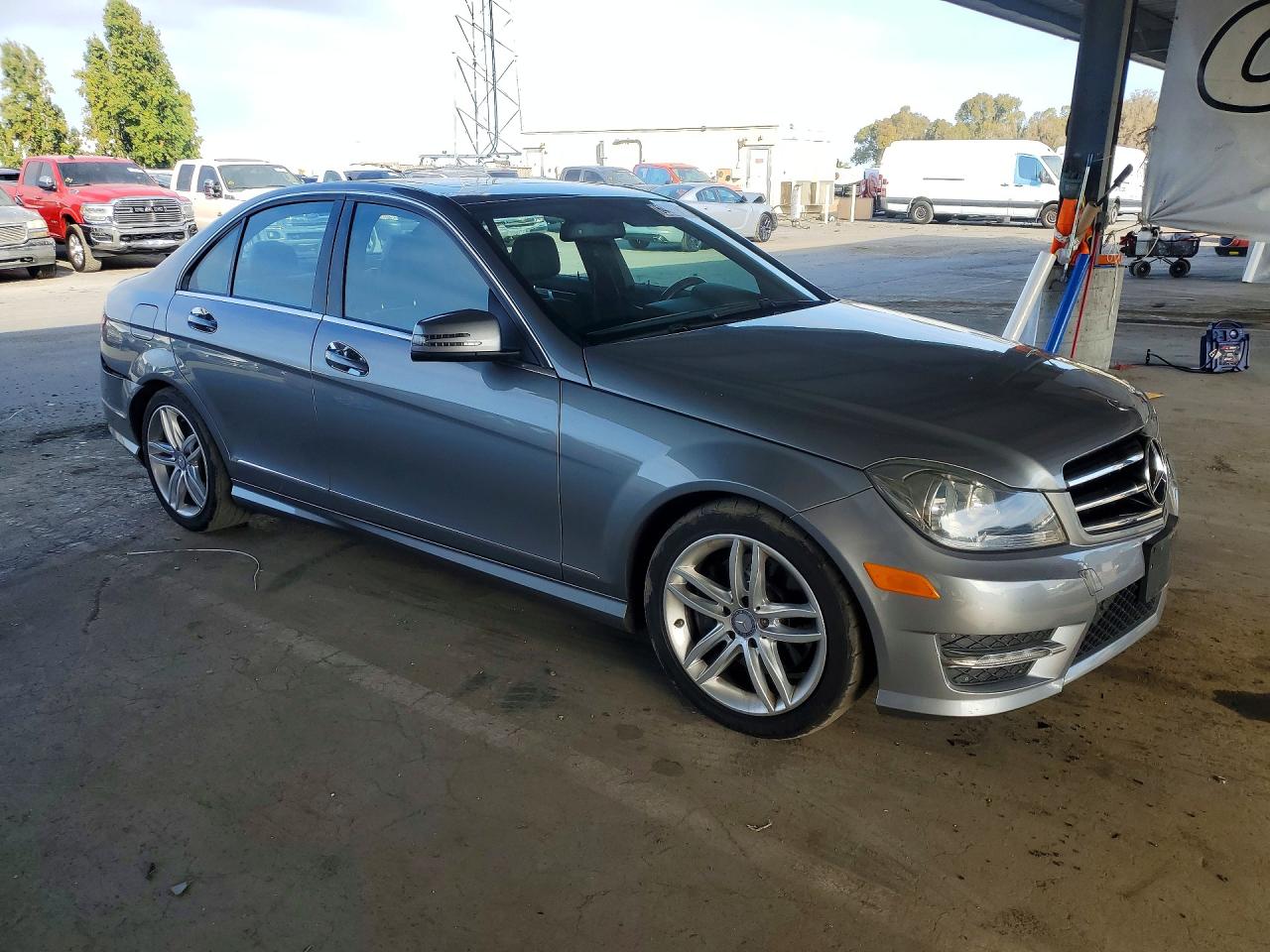 2014 Mercedes-benz C 300 4matic Silver vin: WDDGF8AB7EA943540