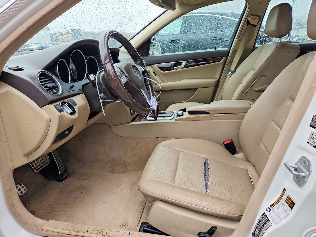 2014 Mercedes-benz C 300 4matic White vin: WDDGF8AB7EA956868