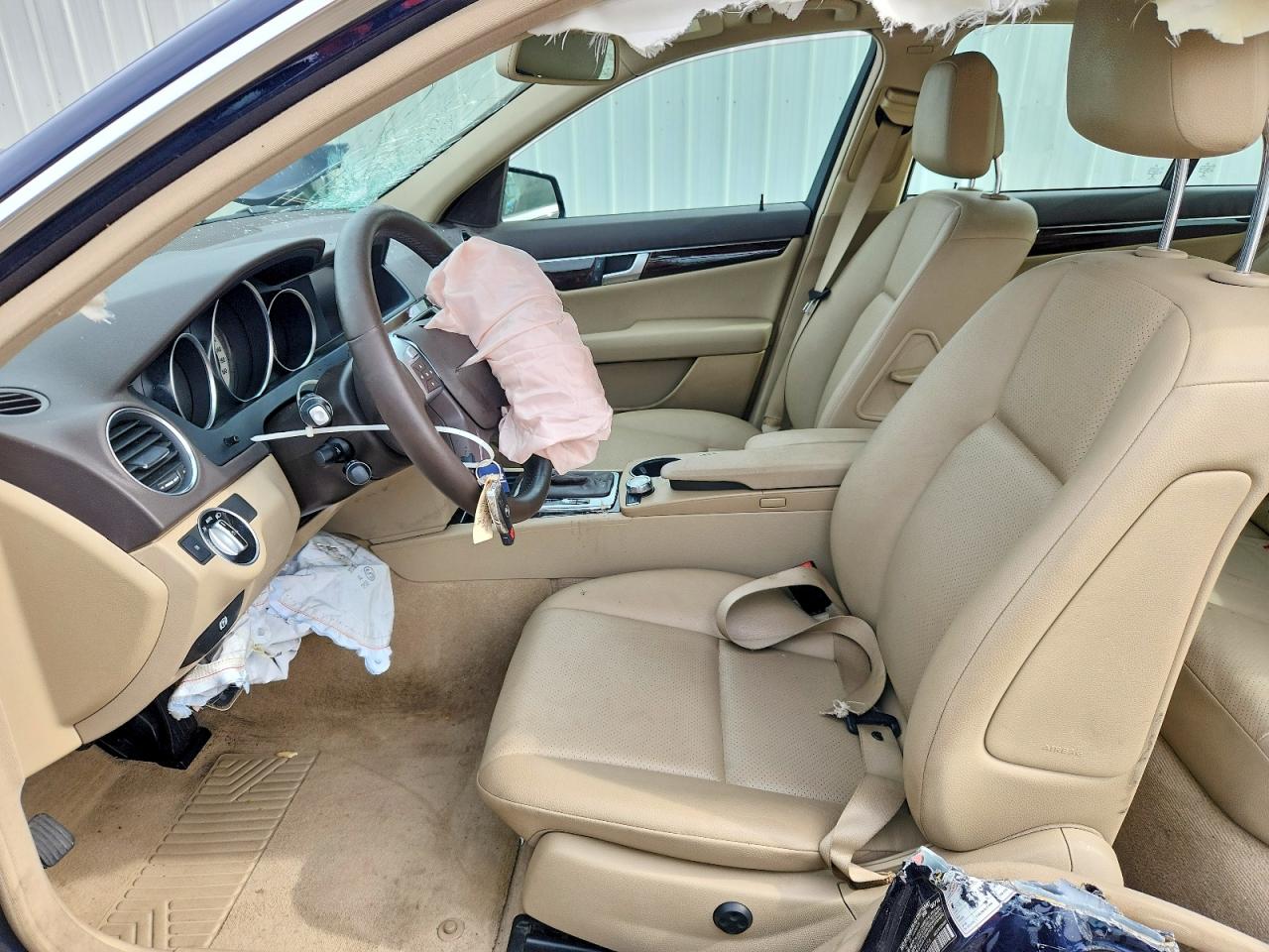 2014 Mercedes-benz C 300 4matic Blue vin: WDDGF8AB7EA957356
