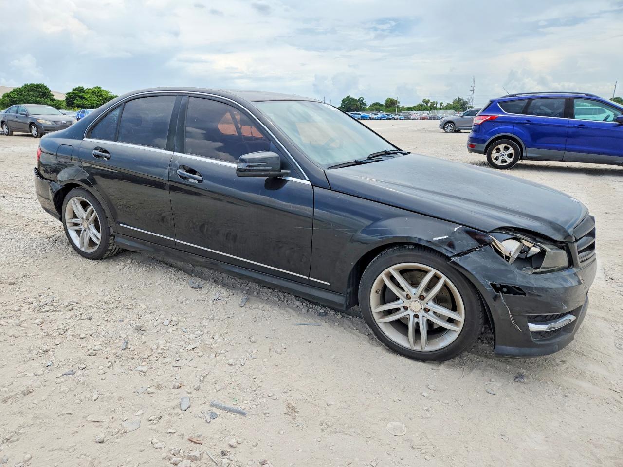 2014 Mercedes-benz C 300 4matic Black vin: WDDGF8AB7EG201054