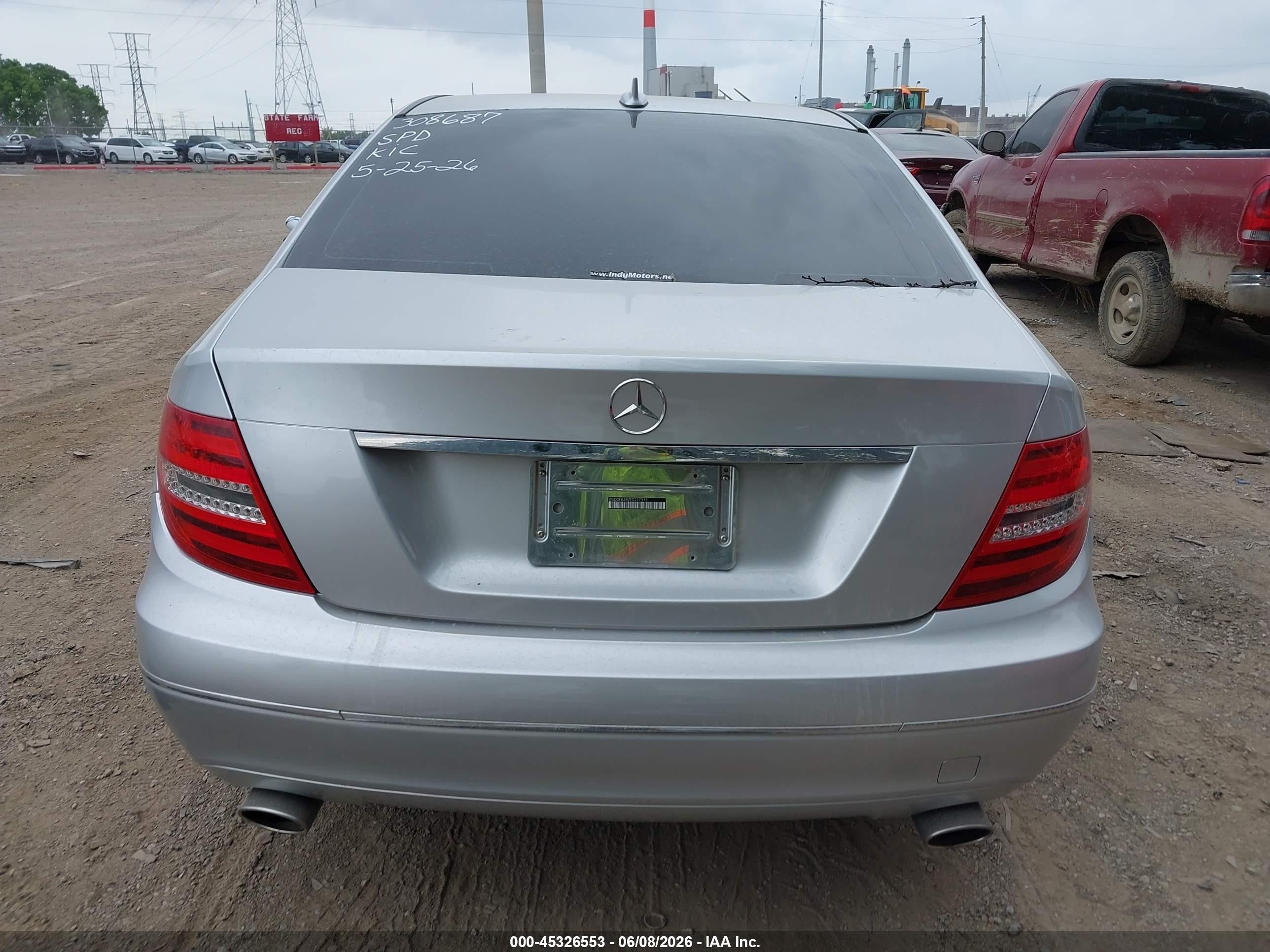2014 Mercedes-benz C 300 Luxury 4matic Silver vin: WDDGF8AB7EG227315