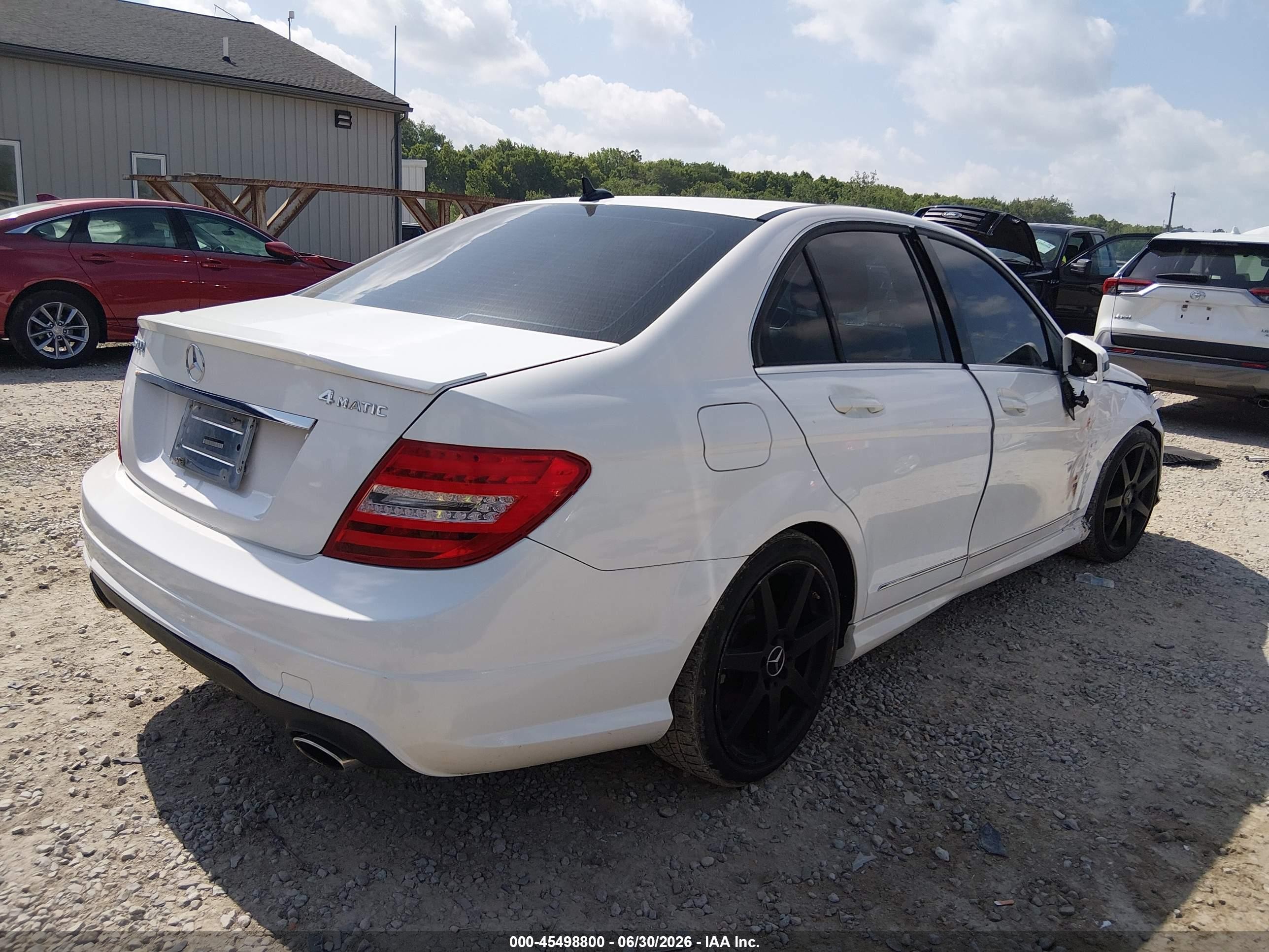 2014 Mercedes-benz C 300 Sport 4matic White vin: WDDGF8AB7EG234667