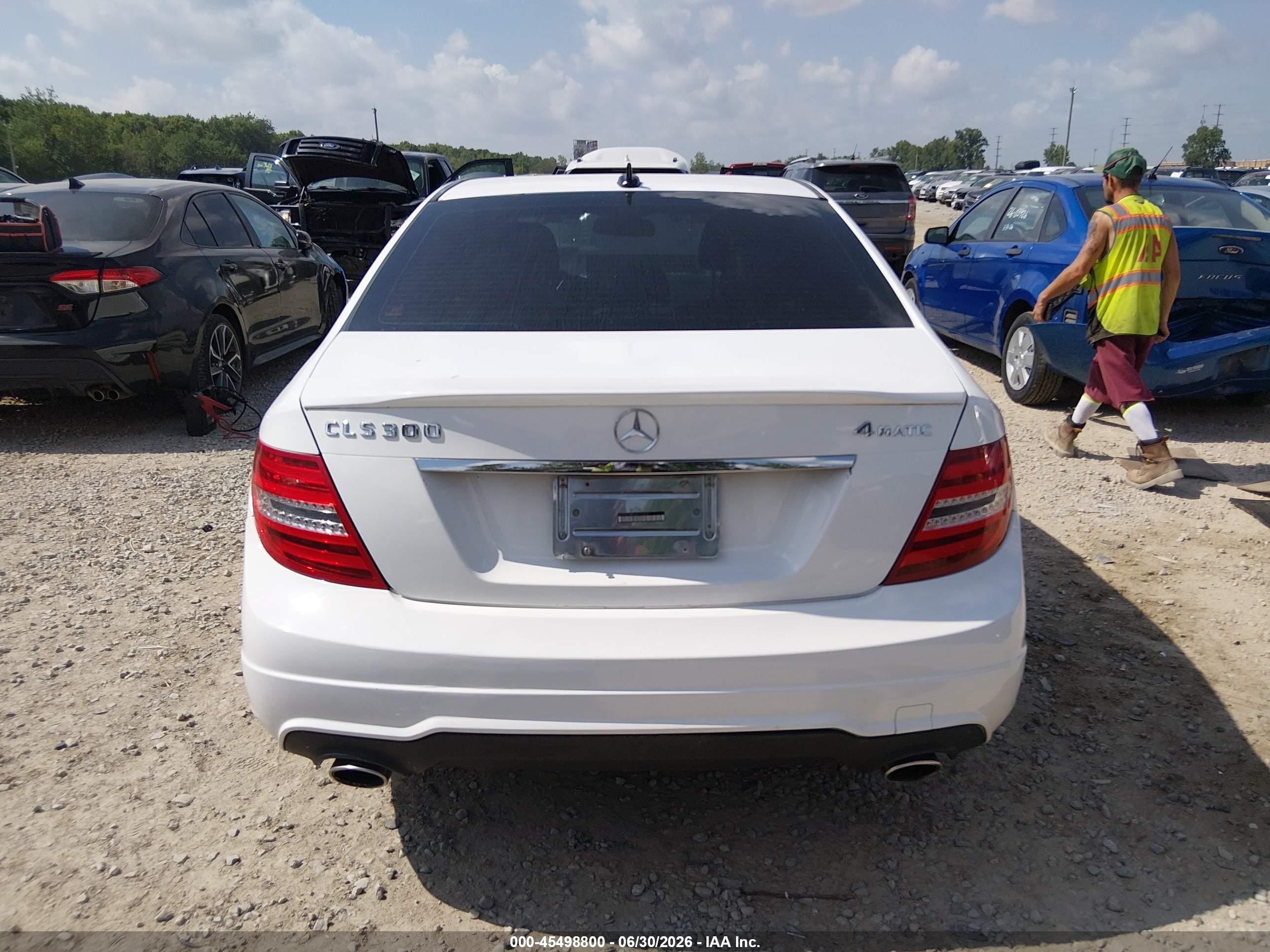 2014 Mercedes-benz C 300 Sport 4matic White vin: WDDGF8AB7EG234667