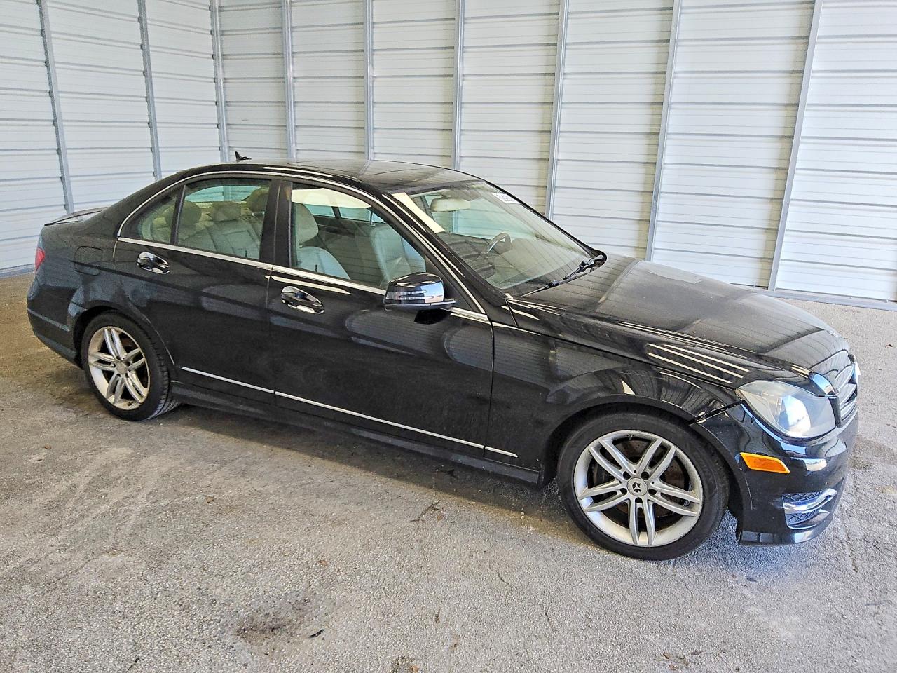 2014 Mercedes-benz C 300 4matic Black vin: WDDGF8AB7ER308920