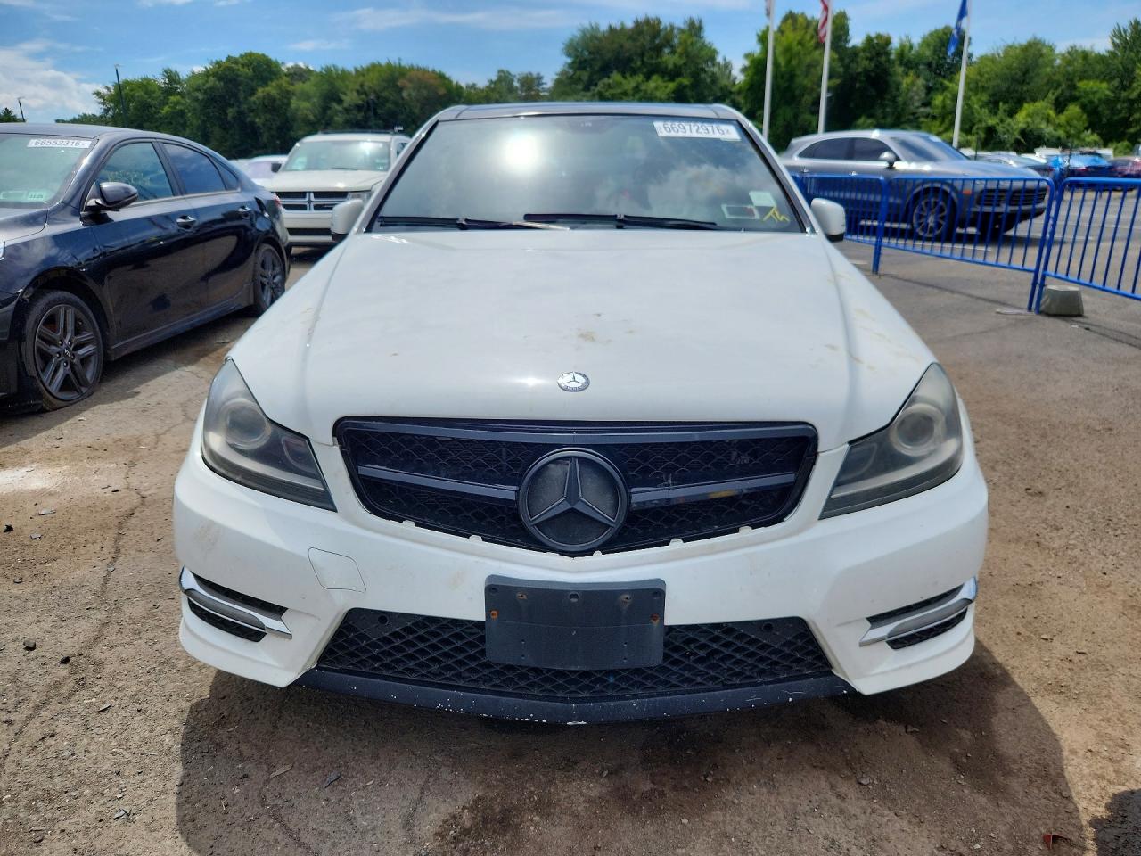 2013 Mercedes-benz C 300 4matic White vin: WDDGF8AB8DA780993