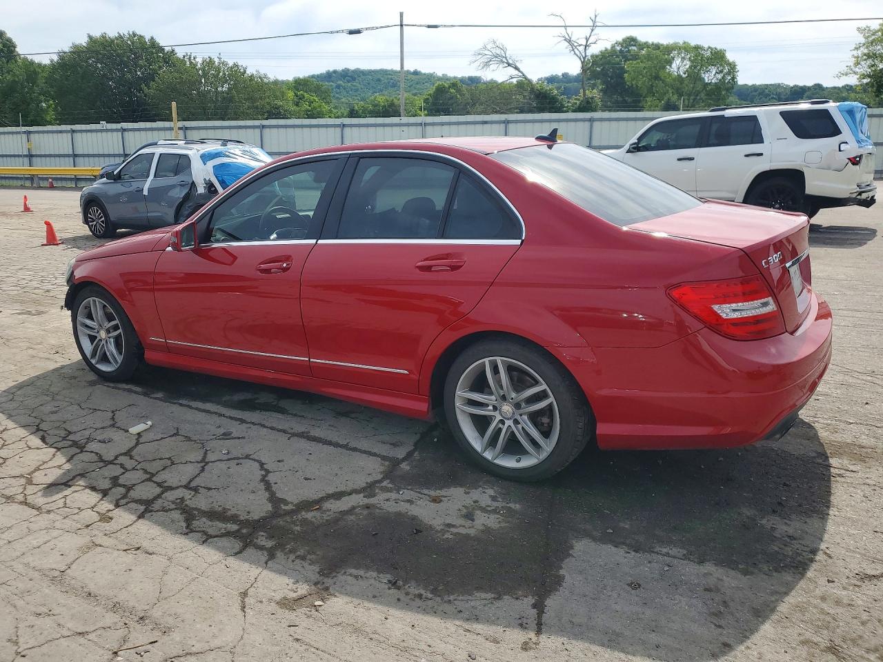 2013 Mercedes-benz C 300 4matic Red vin: WDDGF8AB8DA786602
