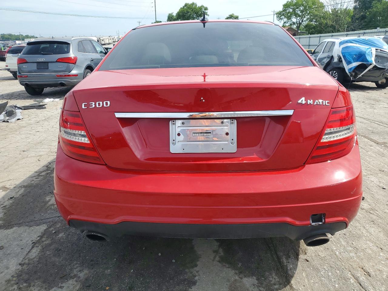 2013 Mercedes-benz C 300 4matic Red vin: WDDGF8AB8DA786602