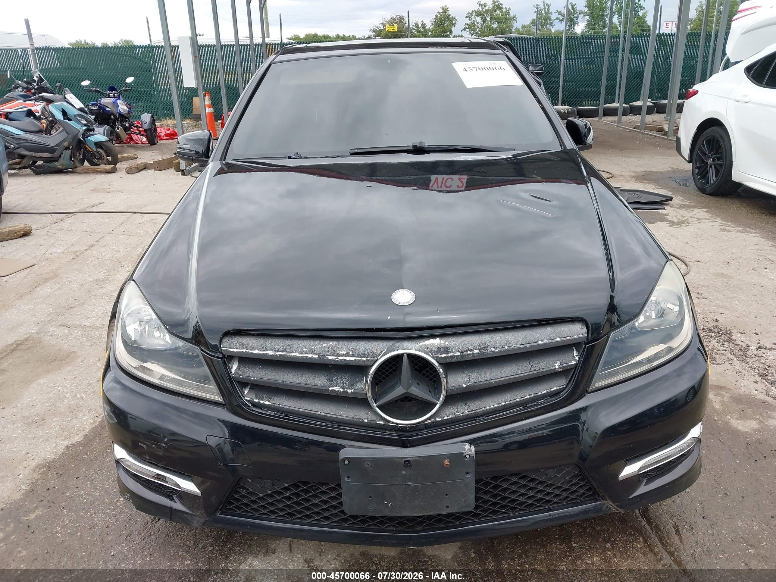 2013 Mercedes-benz C 300 Sport 4matic Black vin: WDDGF8AB8DA806606