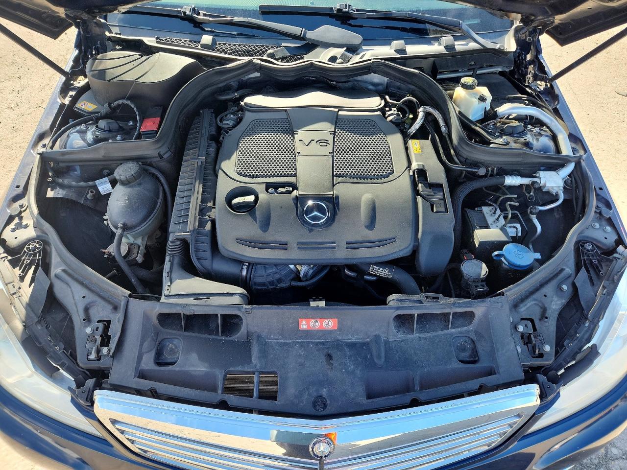 2013 Mercedes-benz C 300 4matic Blue vin: WDDGF8AB8DA818920