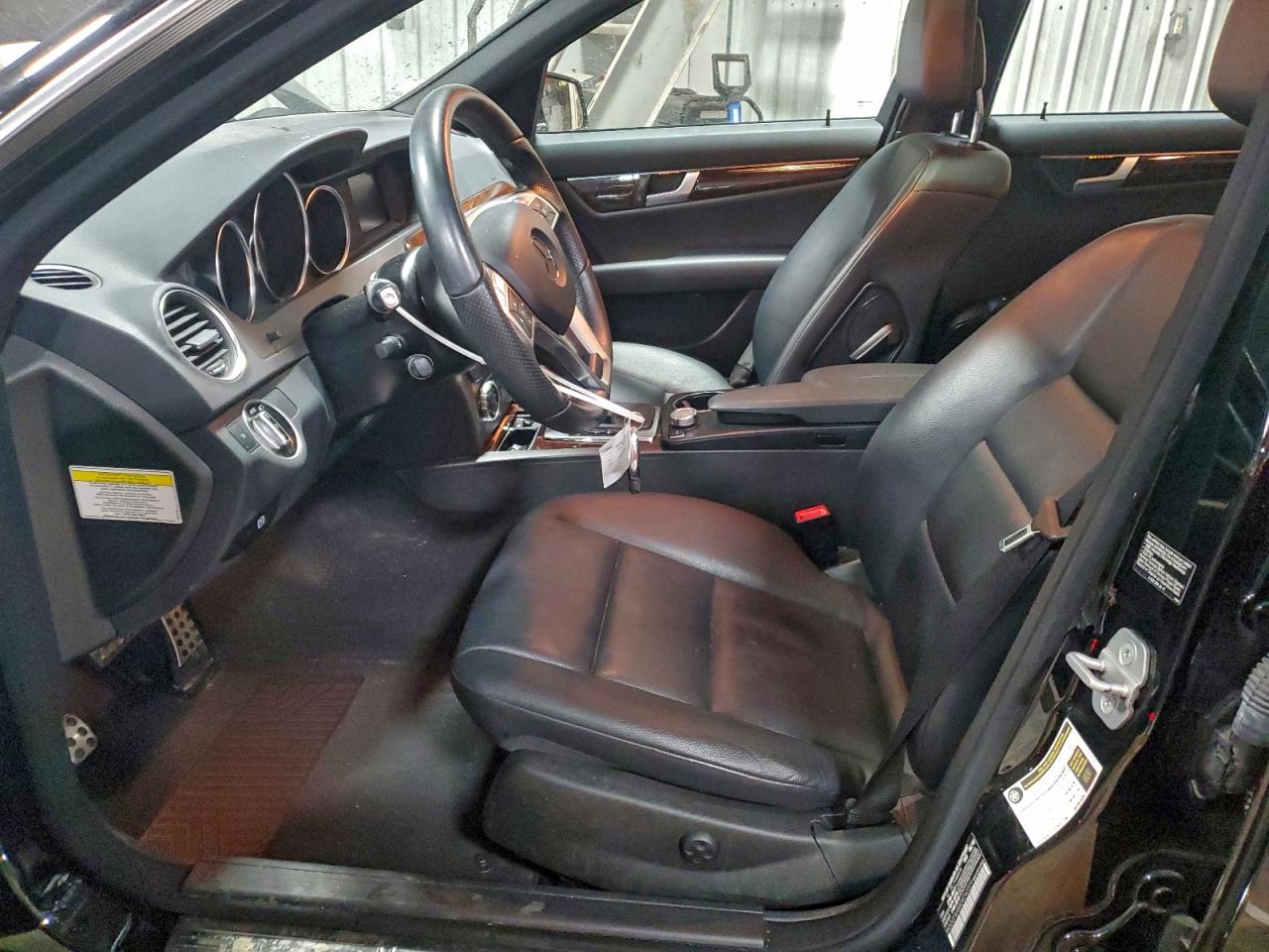 2013 Mercedes-benz C 300 4matic Black vin: WDDGF8AB8DR242229