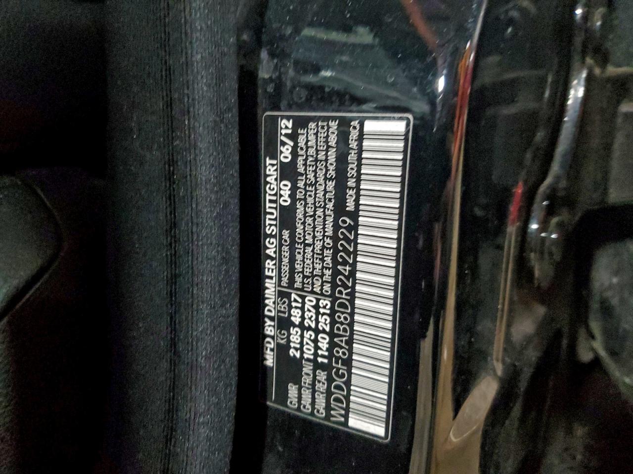 2013 Mercedes-benz C 300 4matic Black vin: WDDGF8AB8DR242229