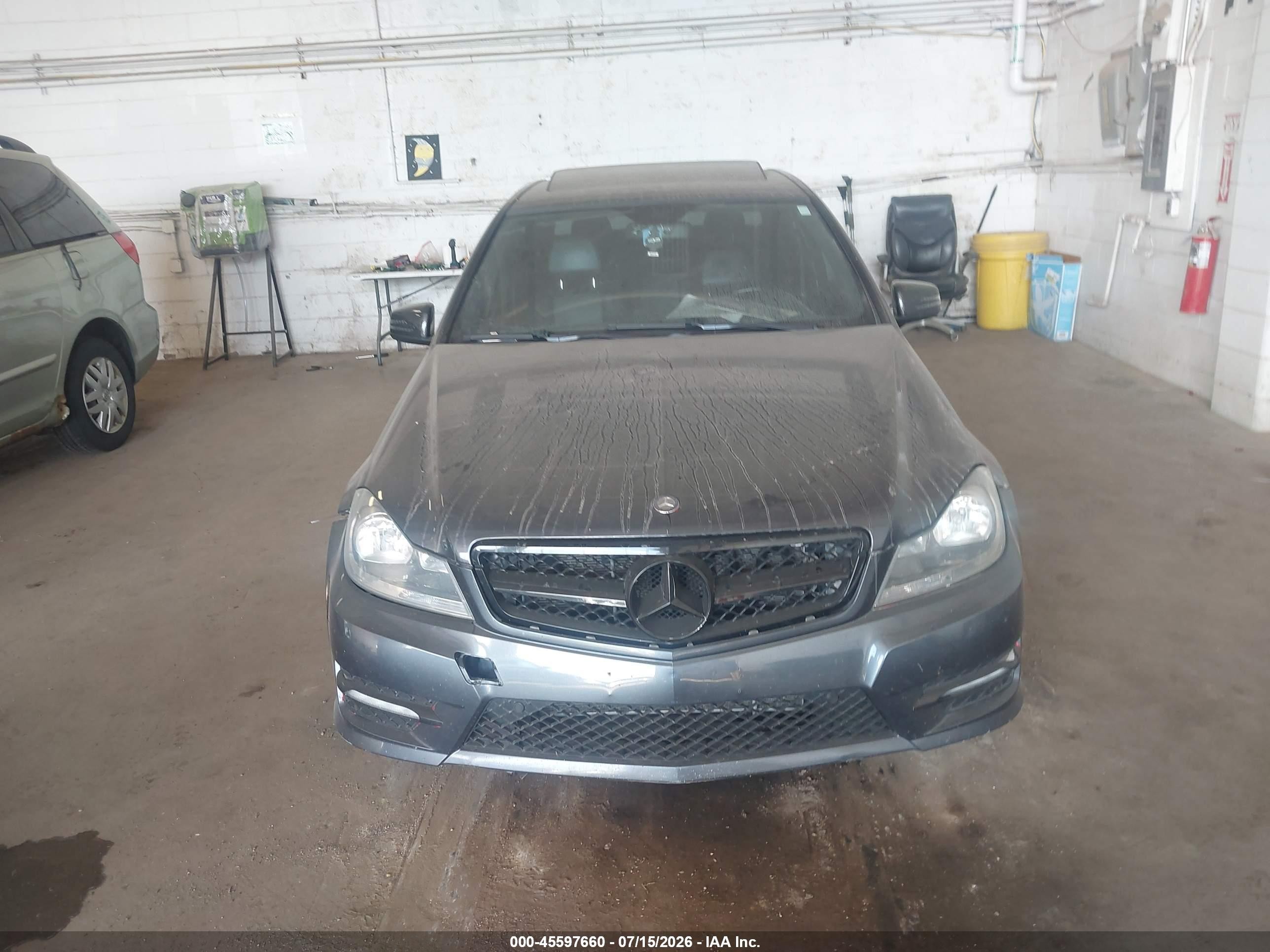 2013 Mercedes-benz C 300 Sport 4matic Gray vin: WDDGF8AB8DR245325