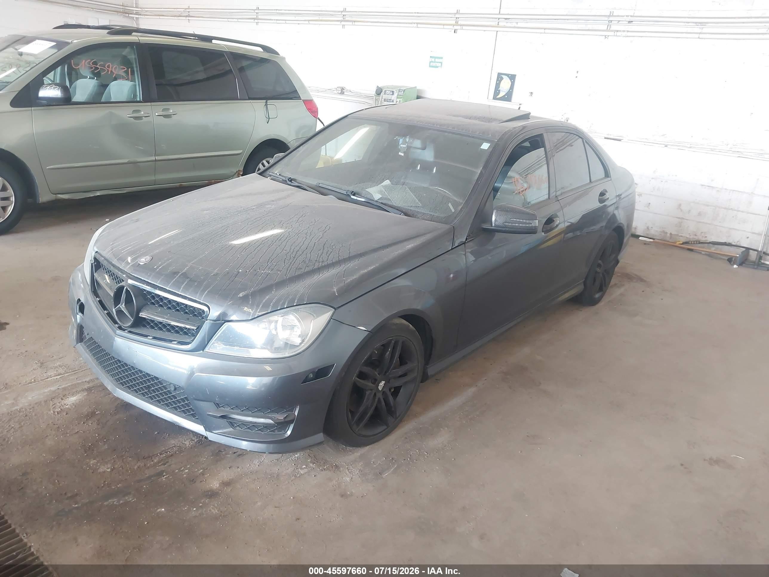 2013 Mercedes-benz C 300 Sport 4matic Gray vin: WDDGF8AB8DR245325