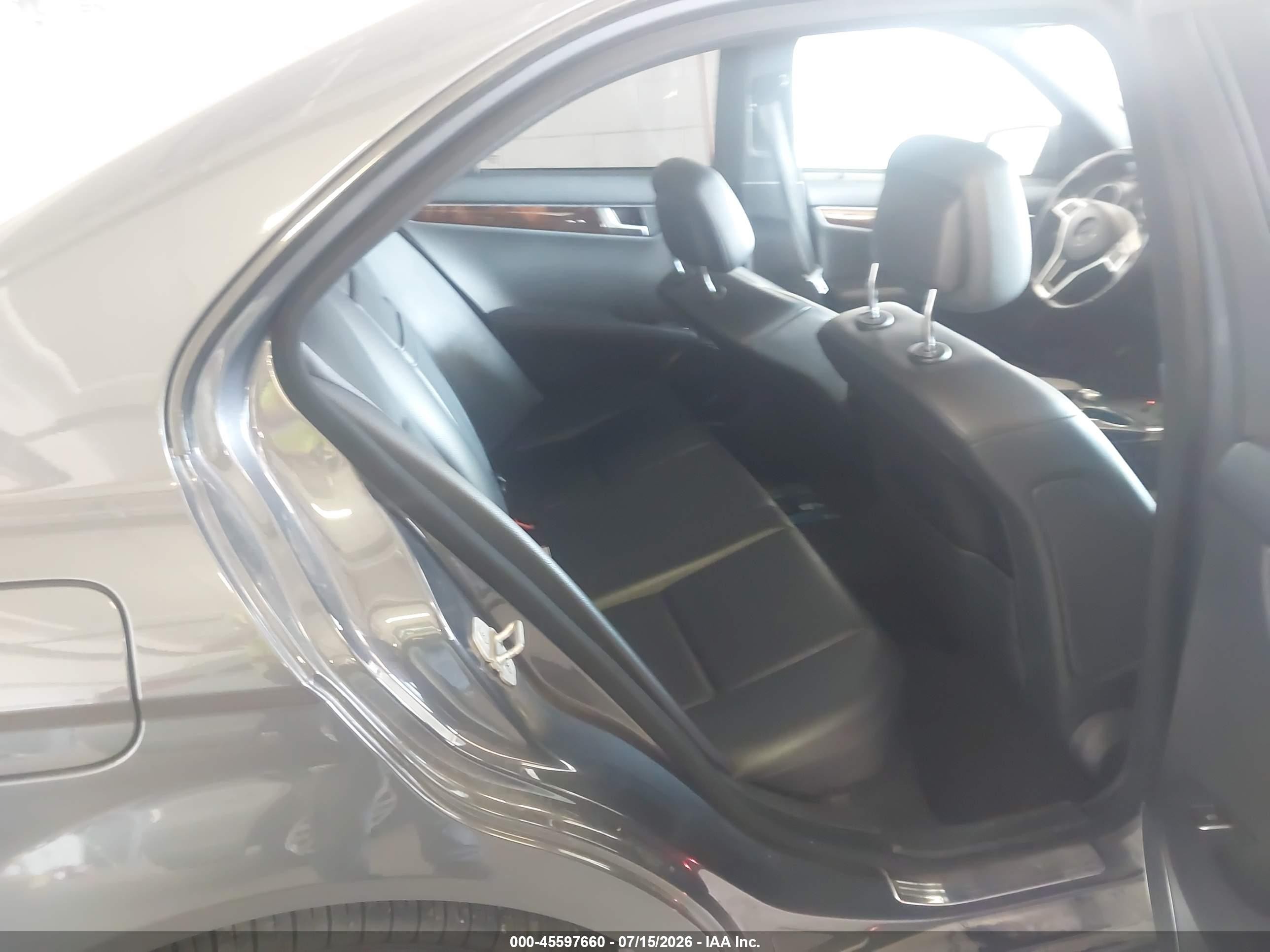 2013 Mercedes-benz C 300 Sport 4matic Gray vin: WDDGF8AB8DR245325