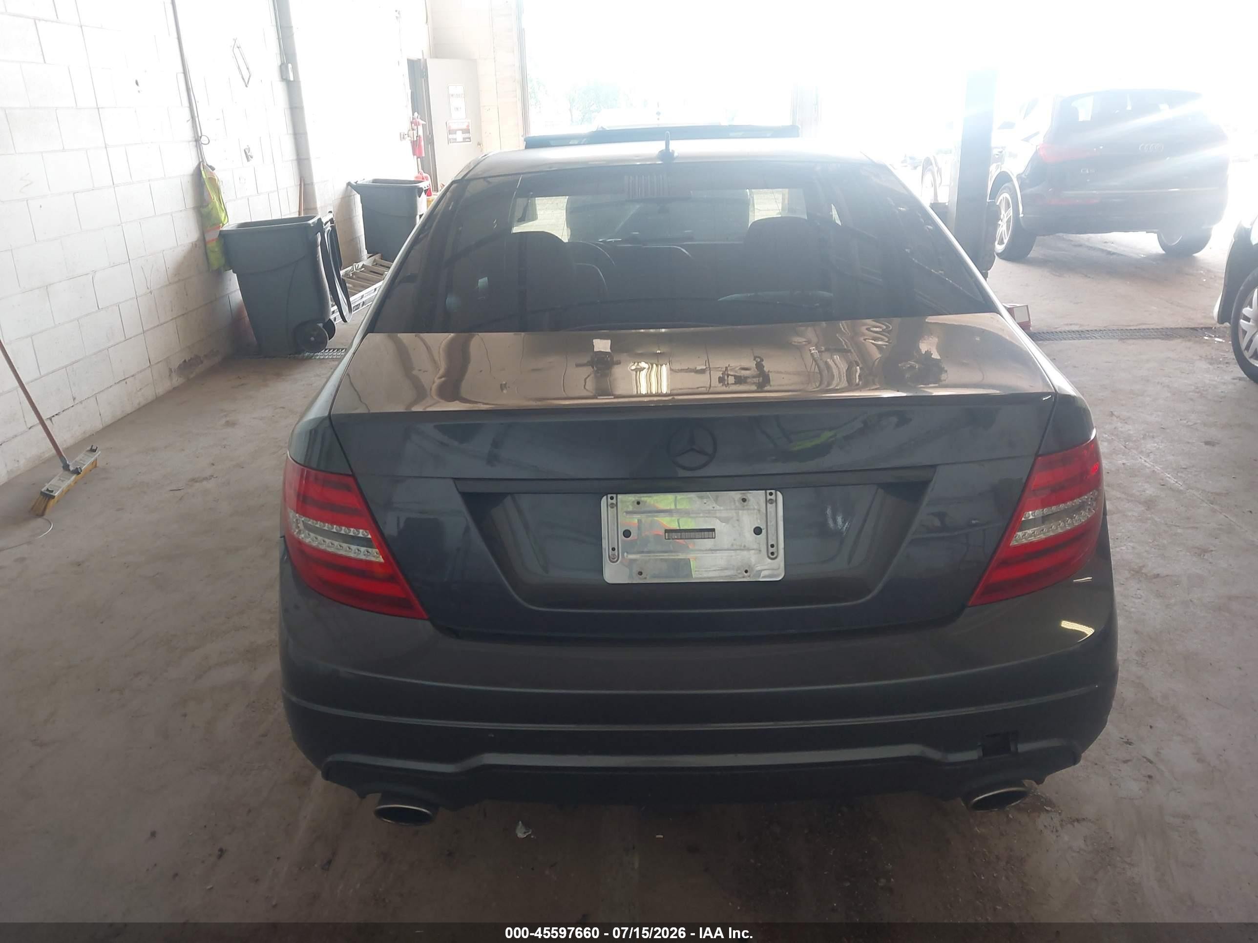 2013 Mercedes-benz C 300 Sport 4matic Gray vin: WDDGF8AB8DR245325
