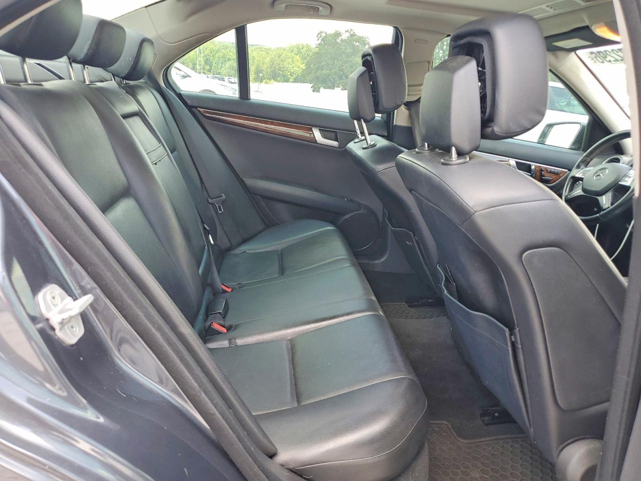 2013 Mercedes-benz C 300 4matic Gray vin: WDDGF8AB8DR250704