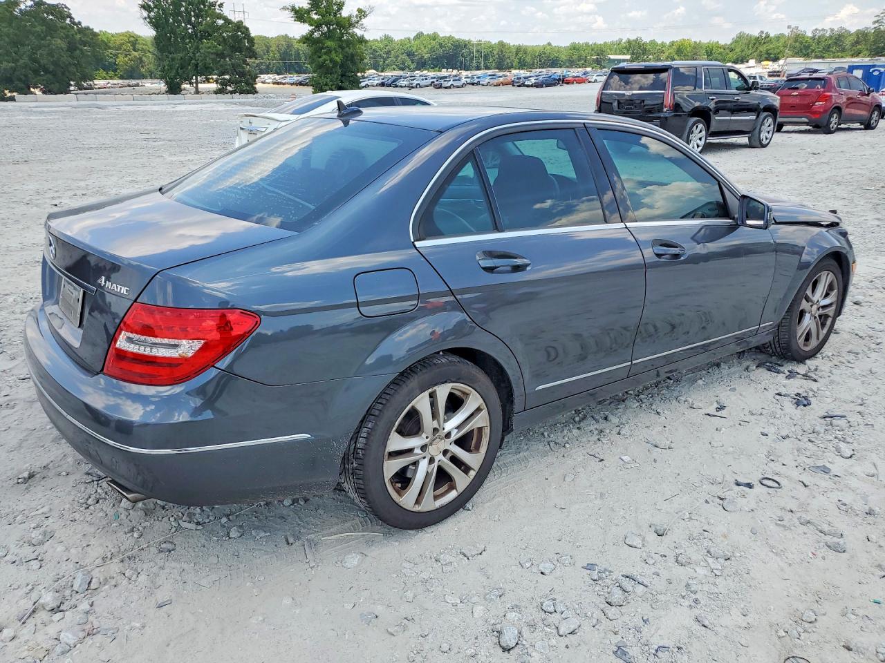 2013 Mercedes-benz C 300 4matic Gray vin: WDDGF8AB8DR250704