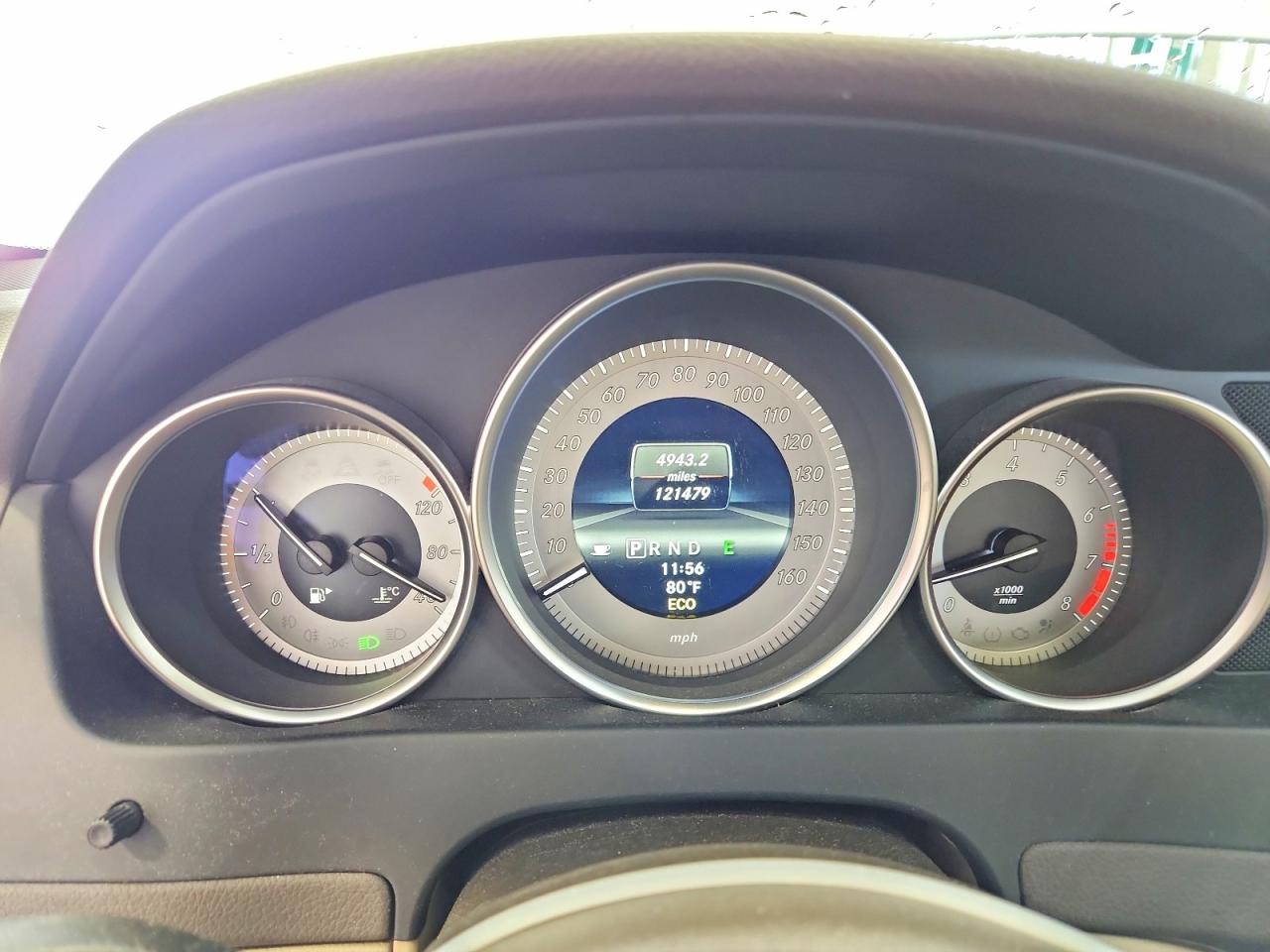 2013 Mercedes-benz C 300 4matic White vin: WDDGF8AB8DR274680