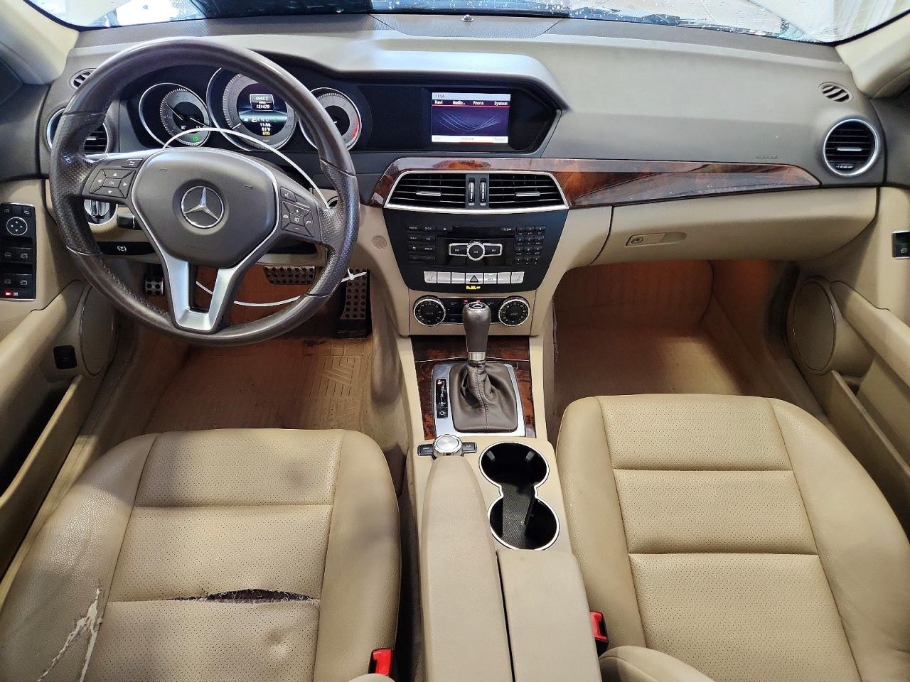 2013 Mercedes-benz C 300 4matic White vin: WDDGF8AB8DR274680