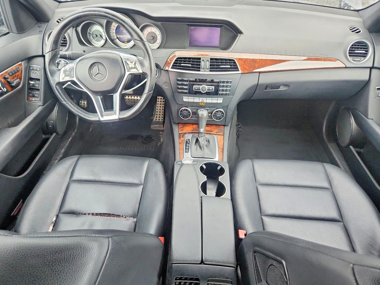 2013 Mercedes-benz C 300 4matic Black vin: WDDGF8AB8DR276753