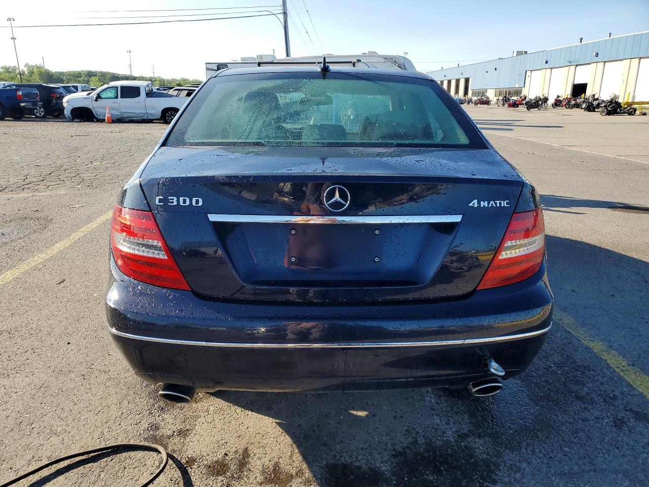 2013 Mercedes-benz C 300 4matic Blue vin: WDDGF8AB8DR281693