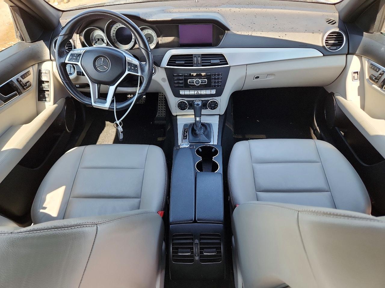 2013 Mercedes-benz C 300 4matic Silver vin: WDDGF8AB8DR287171